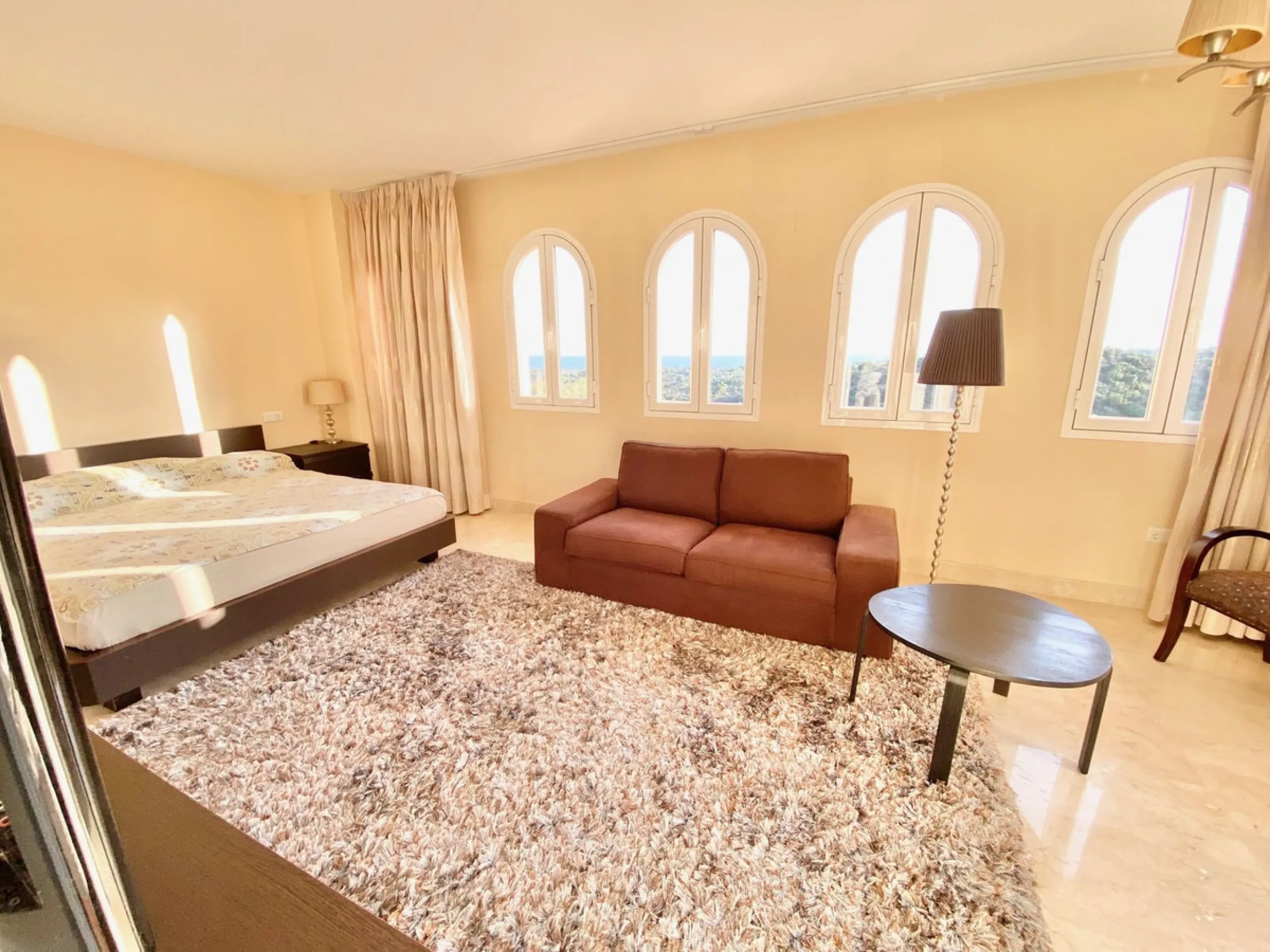 Large Duplex Penthouse in Elviria, Marbella.