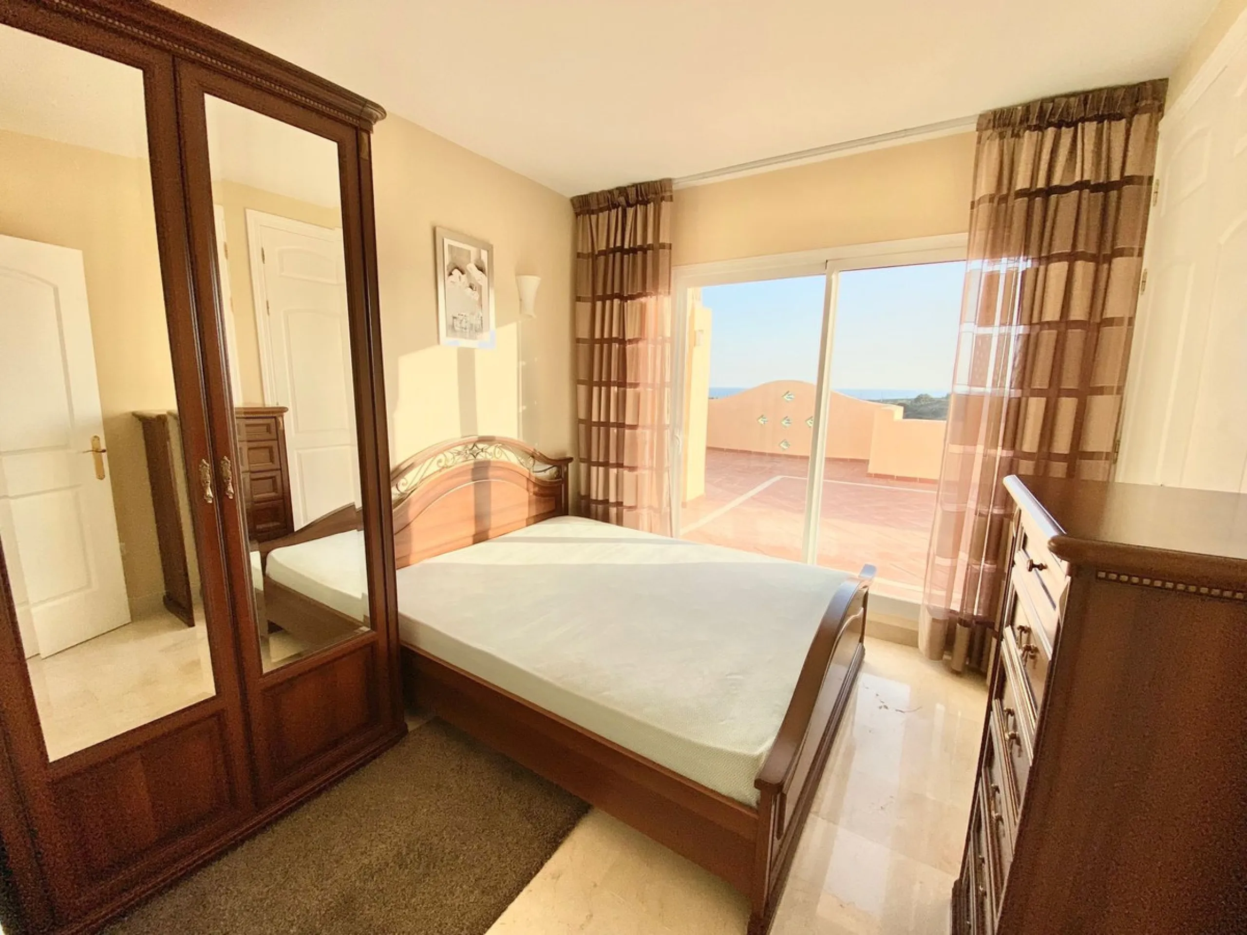Large Duplex Penthouse in Elviria, Marbella.