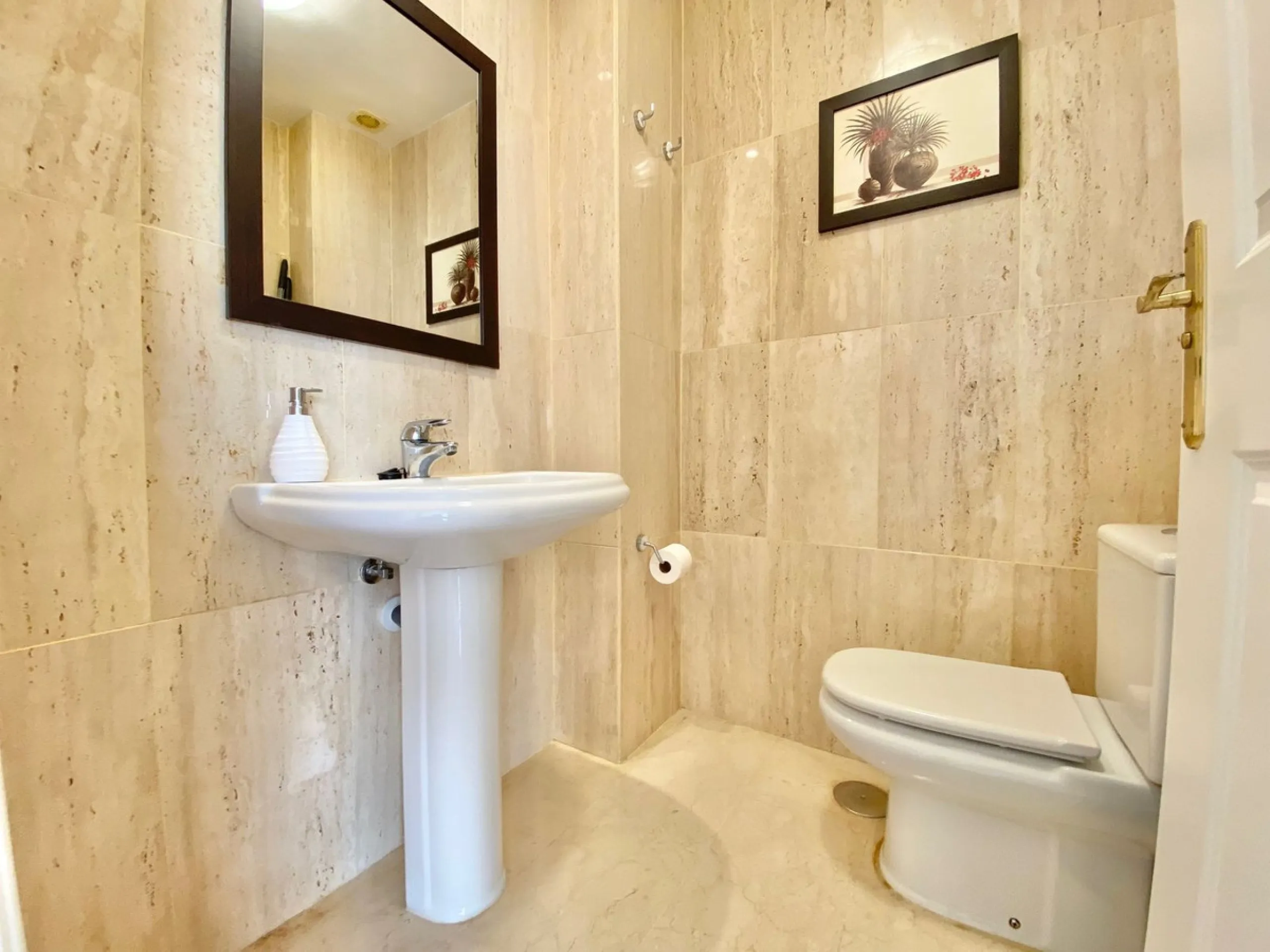 Large Duplex Penthouse in Elviria, Marbella.