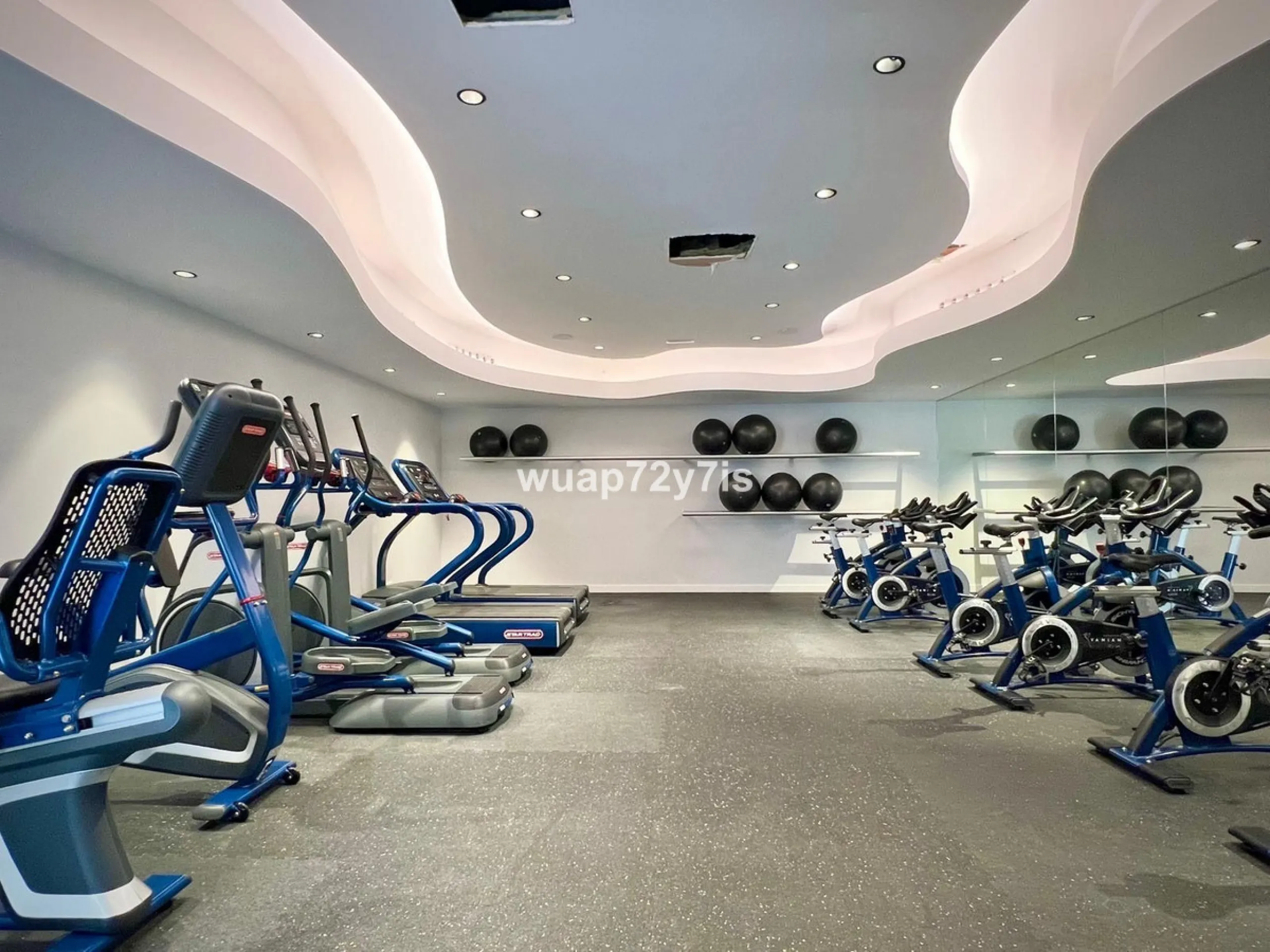 Exclusive Penthouse in Vanian Gardens, Selwo, Estepona