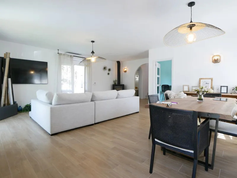 Charming Villa for Sale – Artola, Cabopino (Marbella)