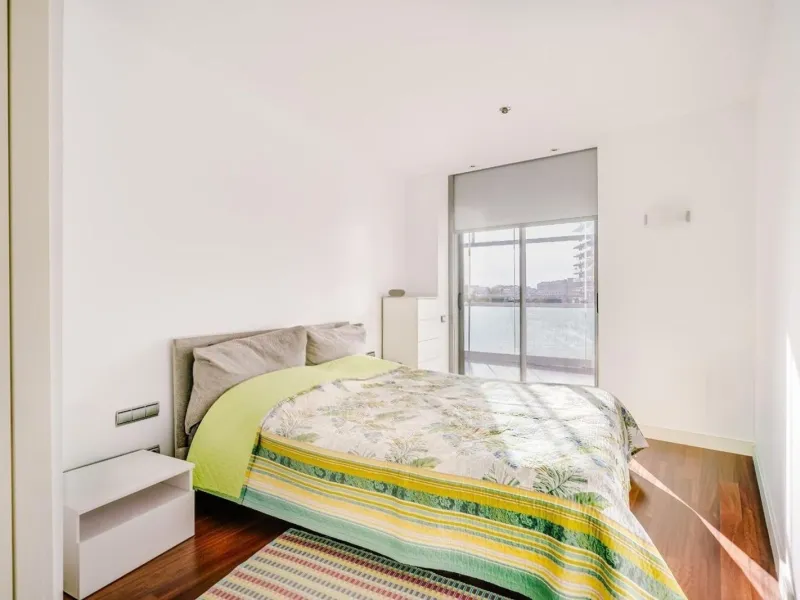 Exclusive apartment with large terrace by the sea in Diagonal Mar, Barcelona
