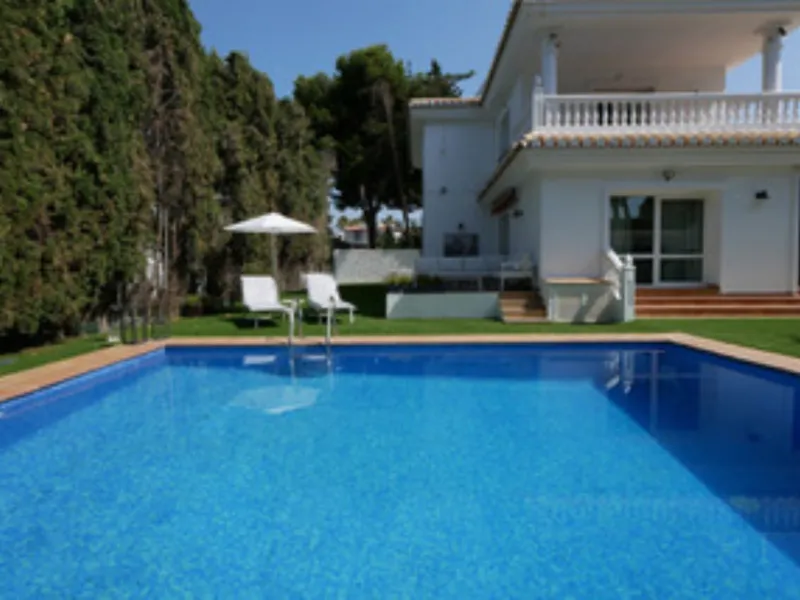 Charming Villa for Sale – Artola, Cabopino (Marbella)