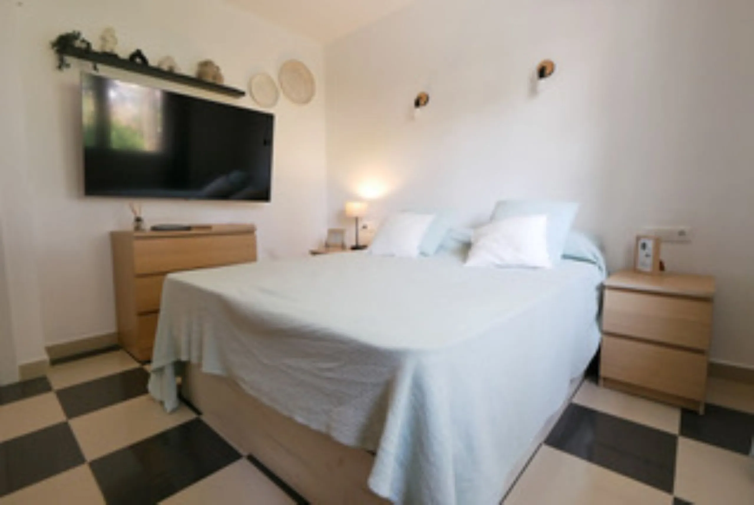 Charming Villa for Sale – Artola, Cabopino (Marbella)