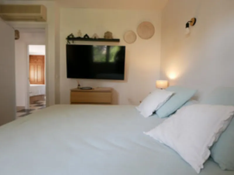 Charming Villa for Sale – Artola, Cabopino (Marbella)
