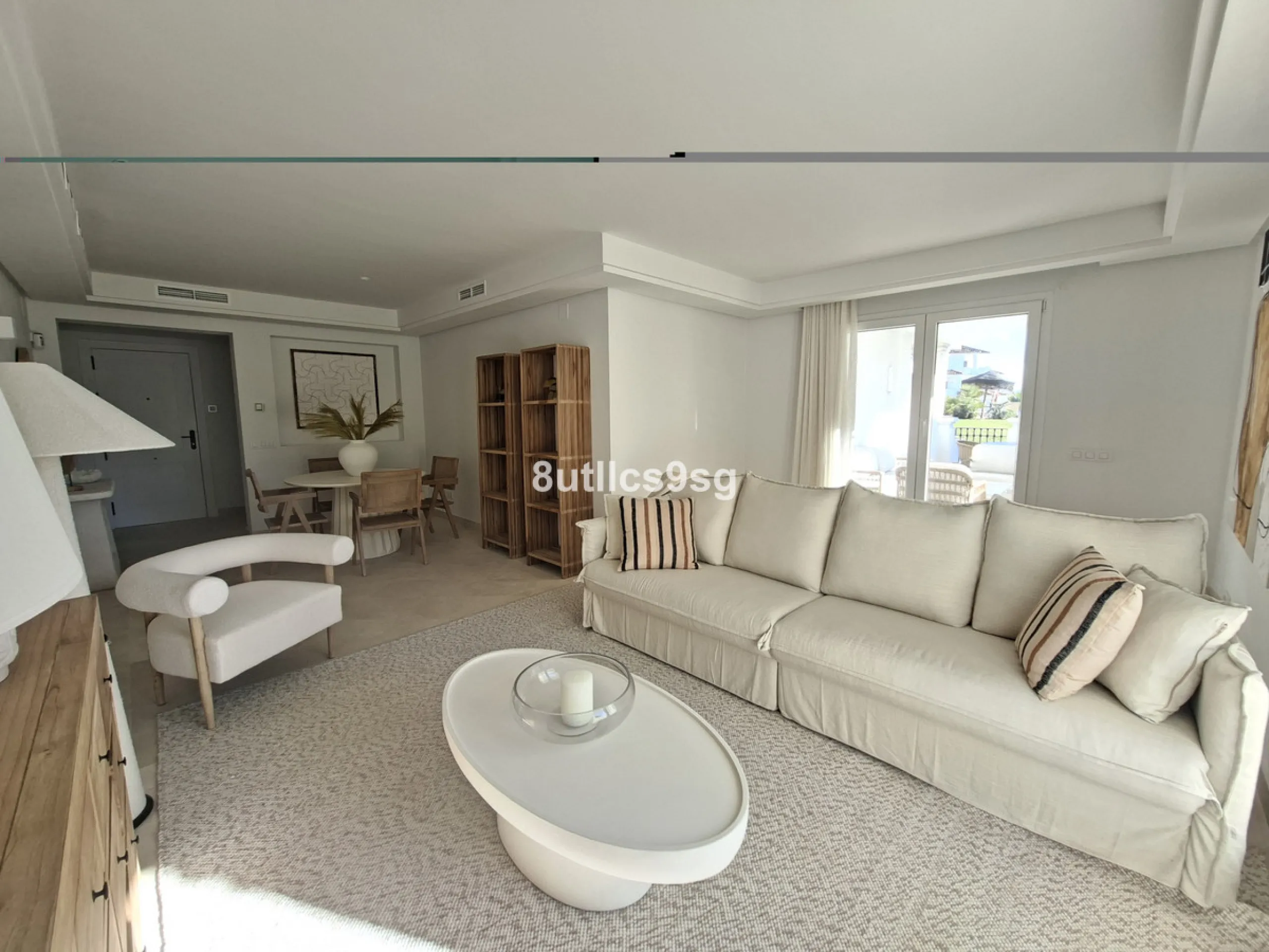 Apartment - Middle Floor Apartment в продаже в Marbella, Málaga. В доме 2 спален и 3 ванных комнат. Площадь дома 122 м²