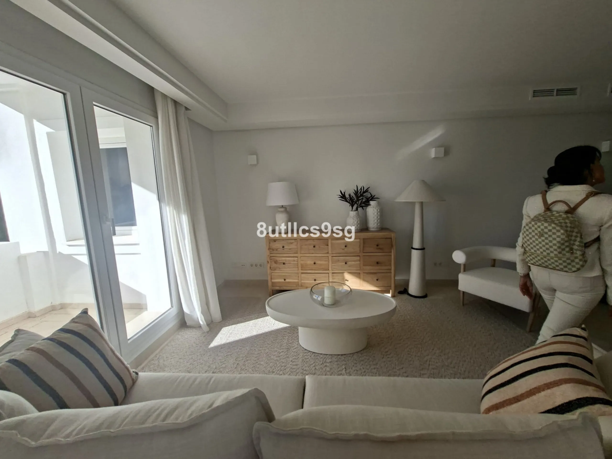 Apartment - Middle Floor Apartment в продаже в Marbella, Málaga. В доме 2 спален и 3 ванных комнат. Площадь дома 122 м²