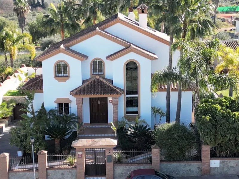Wunderschön renovierte andalusische Villa mit Pool in La Paca, Alhaurín el Grande