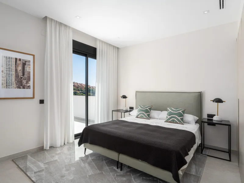 Positioned within the prestigious Santa Maria Golf urbanization in Elviria, Villa Andrea is an extraordinary frontline golf villa for sale in Marbella offering contemporary luxury, seamless design, and a highly desirable setting. Built in 2021 on a genero