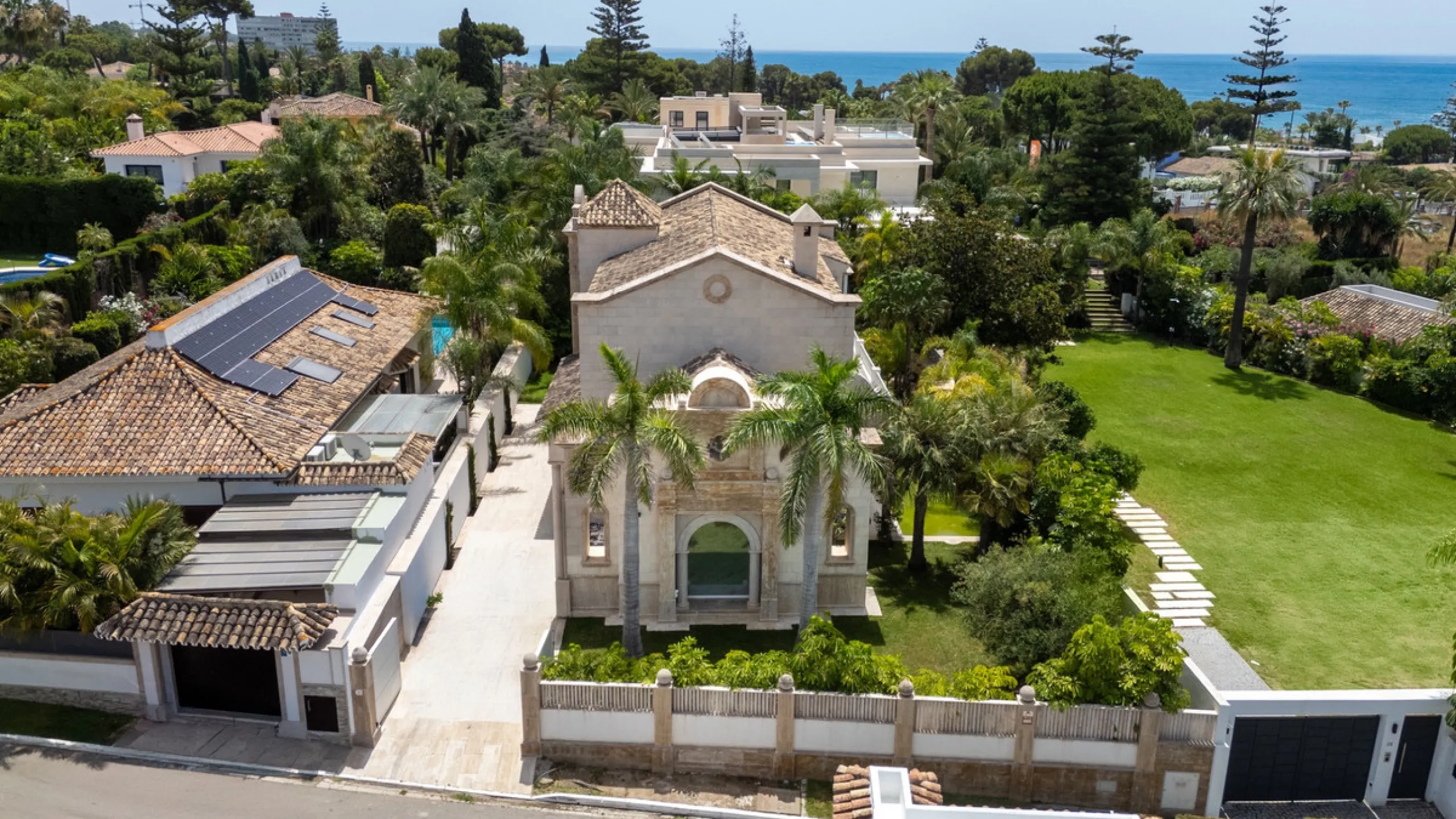 Villa Roma is a stunning four-bedroom, four-bathroom home in the exclusive beachside area of Los Monteros, Marbella East. Just a short walk from the beach, this elegant villa sits on a 933m² plot and combines classic European design with modern coastal co