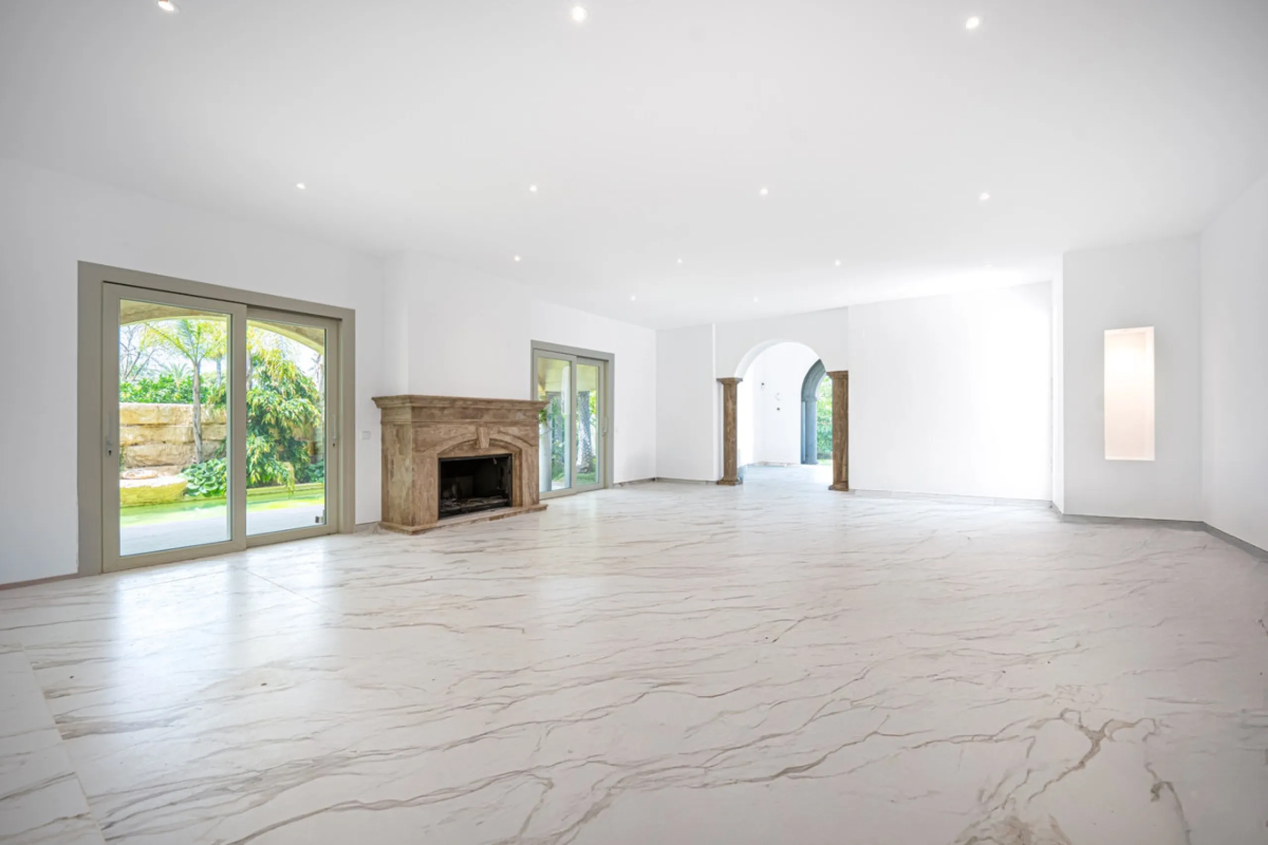Villa Roma is a stunning four-bedroom, four-bathroom home in the exclusive beachside area of Los Monteros, Marbella East. Just a short walk from the beach, this elegant villa sits on a 933m² plot and combines classic European design with modern coastal co