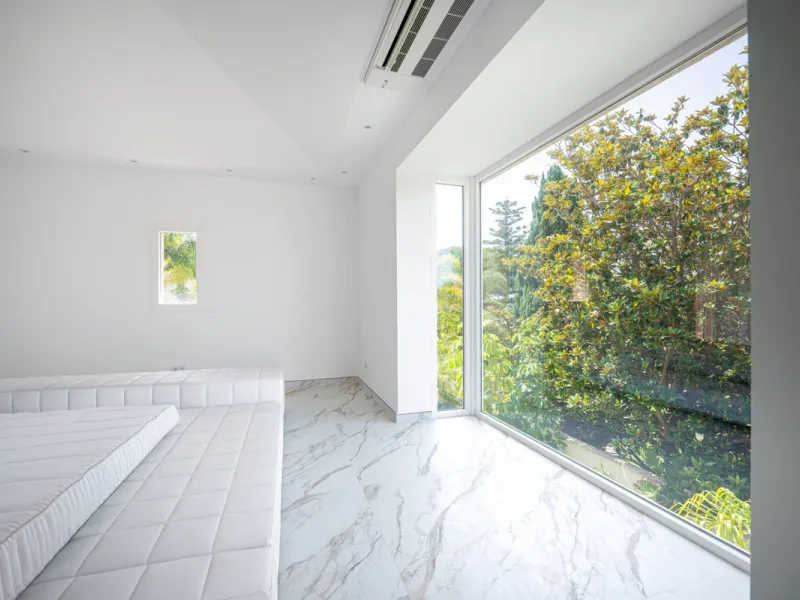 Villa Roma is a stunning four-bedroom, four-bathroom home in the exclusive beachside area of Los Monteros, Marbella East. Just a short walk from the beach, this elegant villa sits on a 933m² plot and combines classic European design with modern coastal co