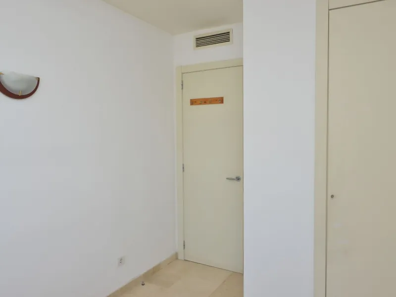 Spacious Apartment with Pool, Padel Courts and Garage in Diagonal Mar, Barcelona