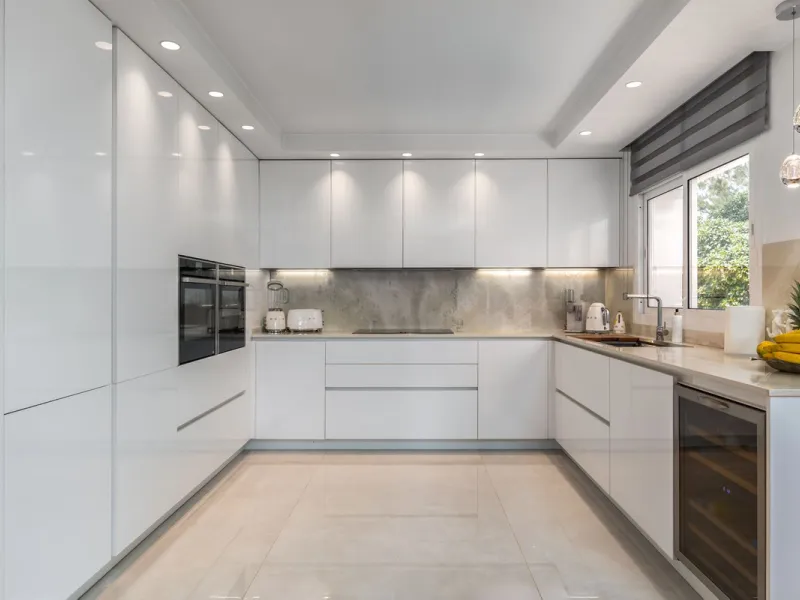 House - Detached Villa в продаже в Mijas, Málaga. В доме 4 спален и 3 ванных комнат. Площадь дома 378 м². Площадь участка 2559 м²