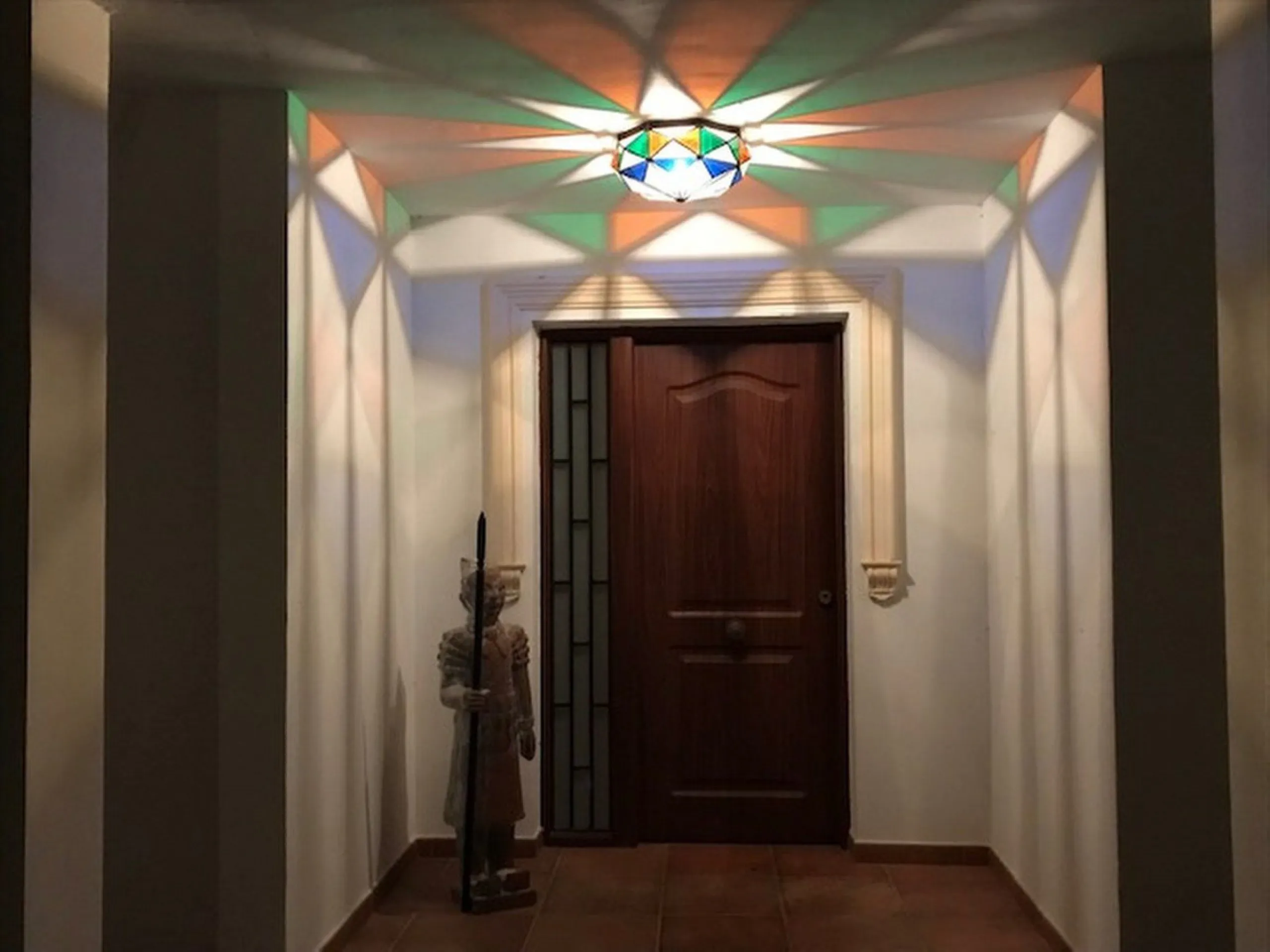 House - Detached Villa в продаже в Mijas, Málaga. В доме 4 спален и 3 ванных комнат. Площадь дома 378 м². Площадь участка 2559 м²