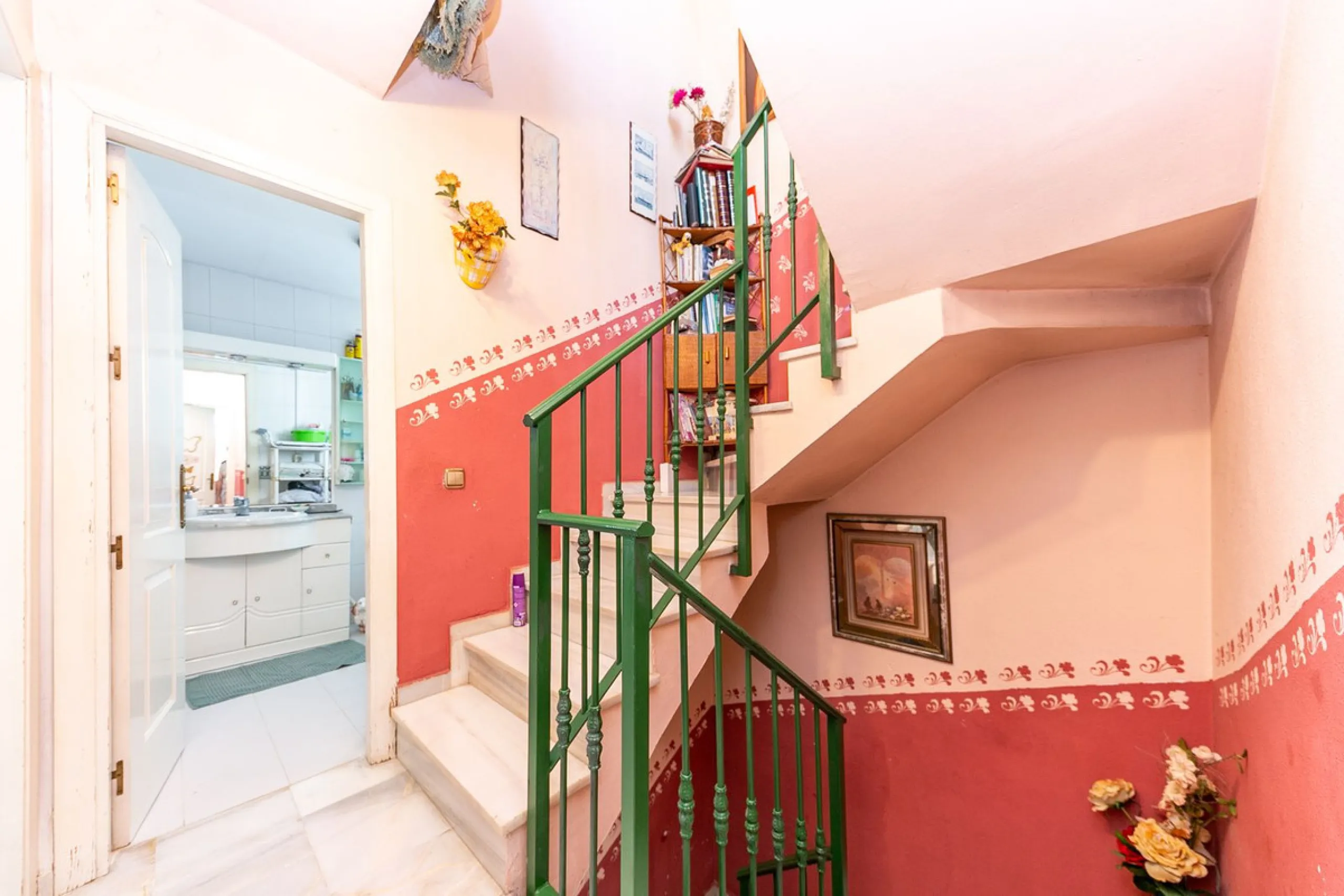 TOWNHOUSE WITH SOUL AND GREAT POTENTIAL IN LA CASITA COLORADA – HACIENDA DE MIJAS