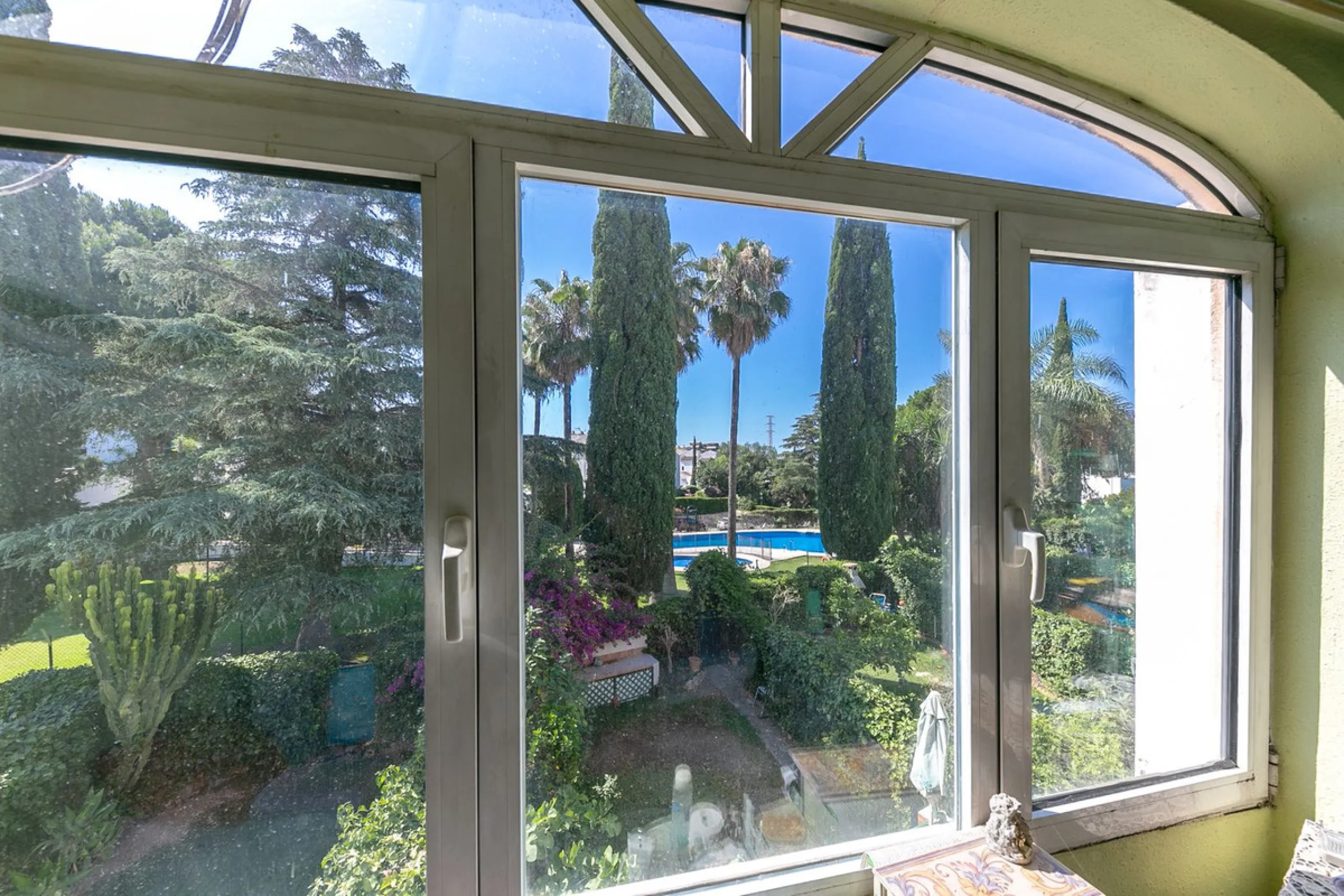 TOWNHOUSE WITH SOUL AND GREAT POTENTIAL IN LA CASITA COLORADA – HACIENDA DE MIJAS