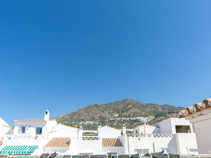 TOWNHOUSE WITH SOUL AND GREAT POTENTIAL IN LA CASITA COLORADA – HACIENDA DE MIJAS