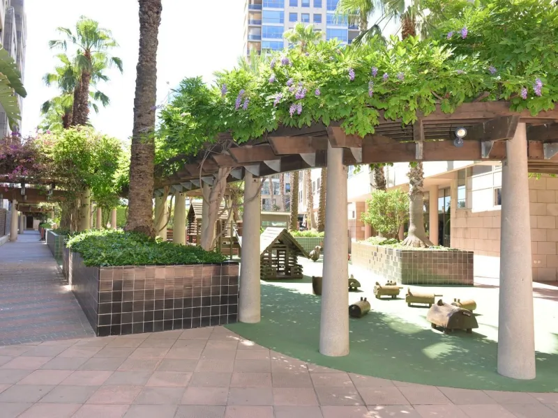 Spacious Apartment with Pool, Padel Courts and Garage in Diagonal Mar, Barcelona