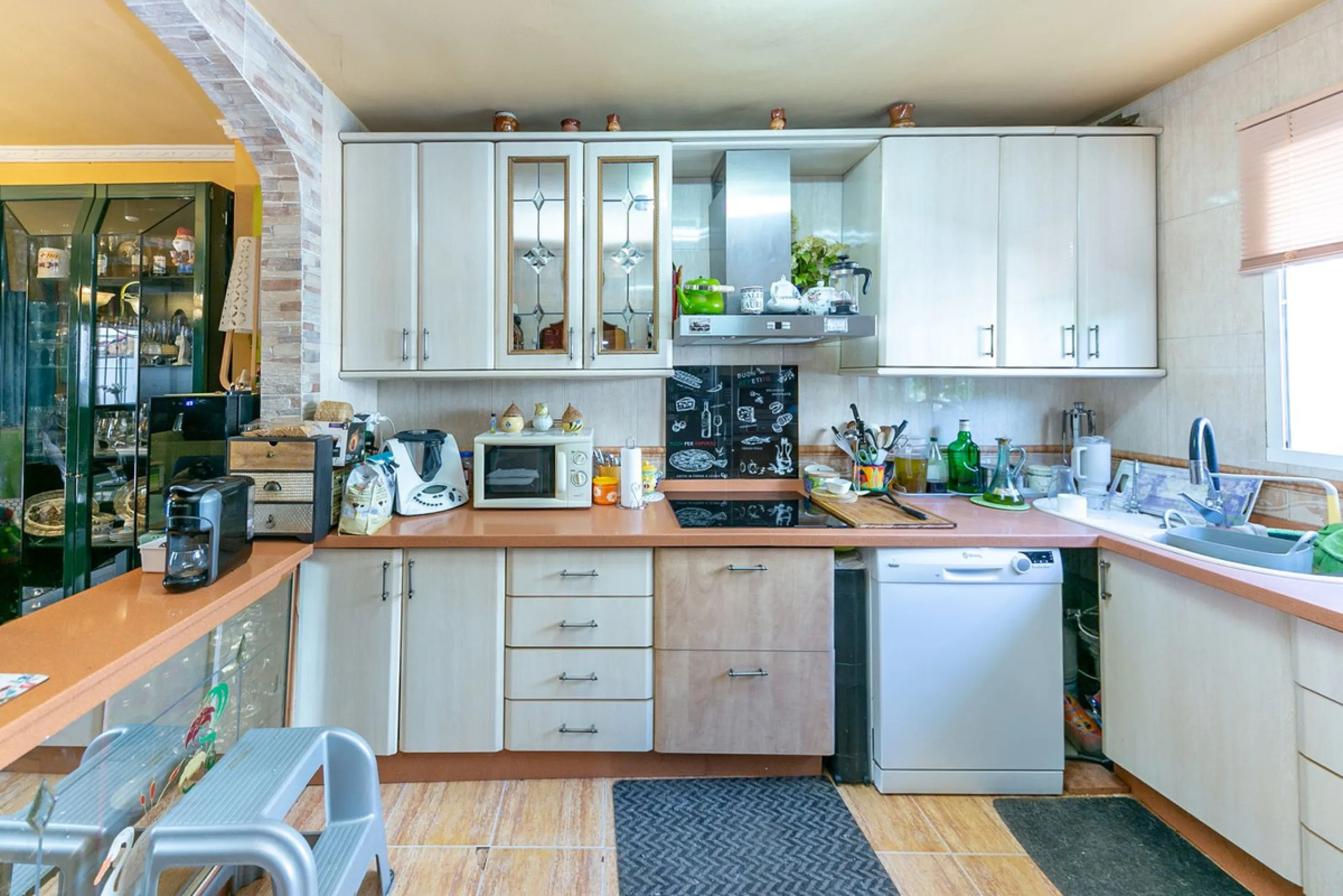 TOWNHOUSE WITH SOUL AND GREAT POTENTIAL IN LA CASITA COLORADA – HACIENDA DE MIJAS