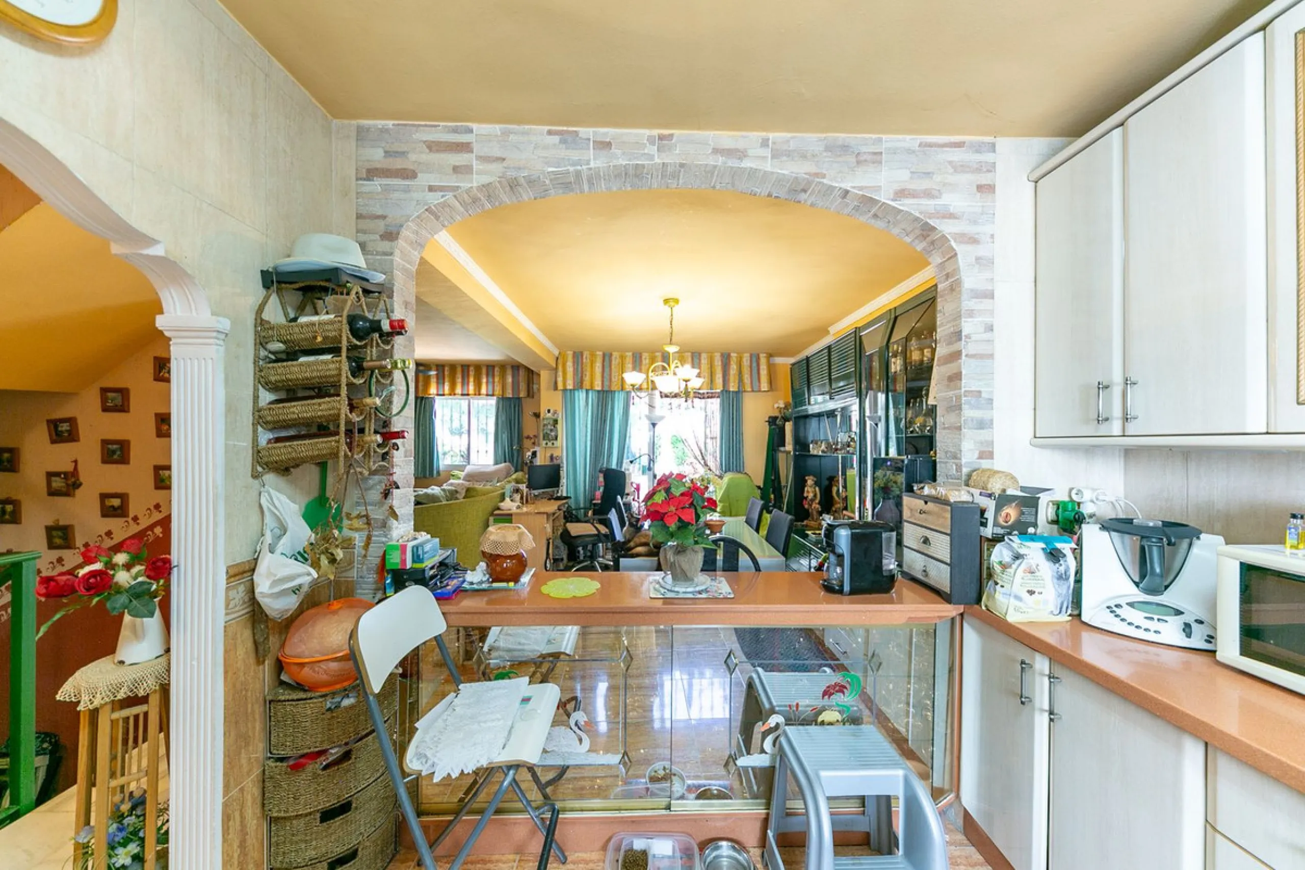 TOWNHOUSE WITH SOUL AND GREAT POTENTIAL IN LA CASITA COLORADA – HACIENDA DE MIJAS
