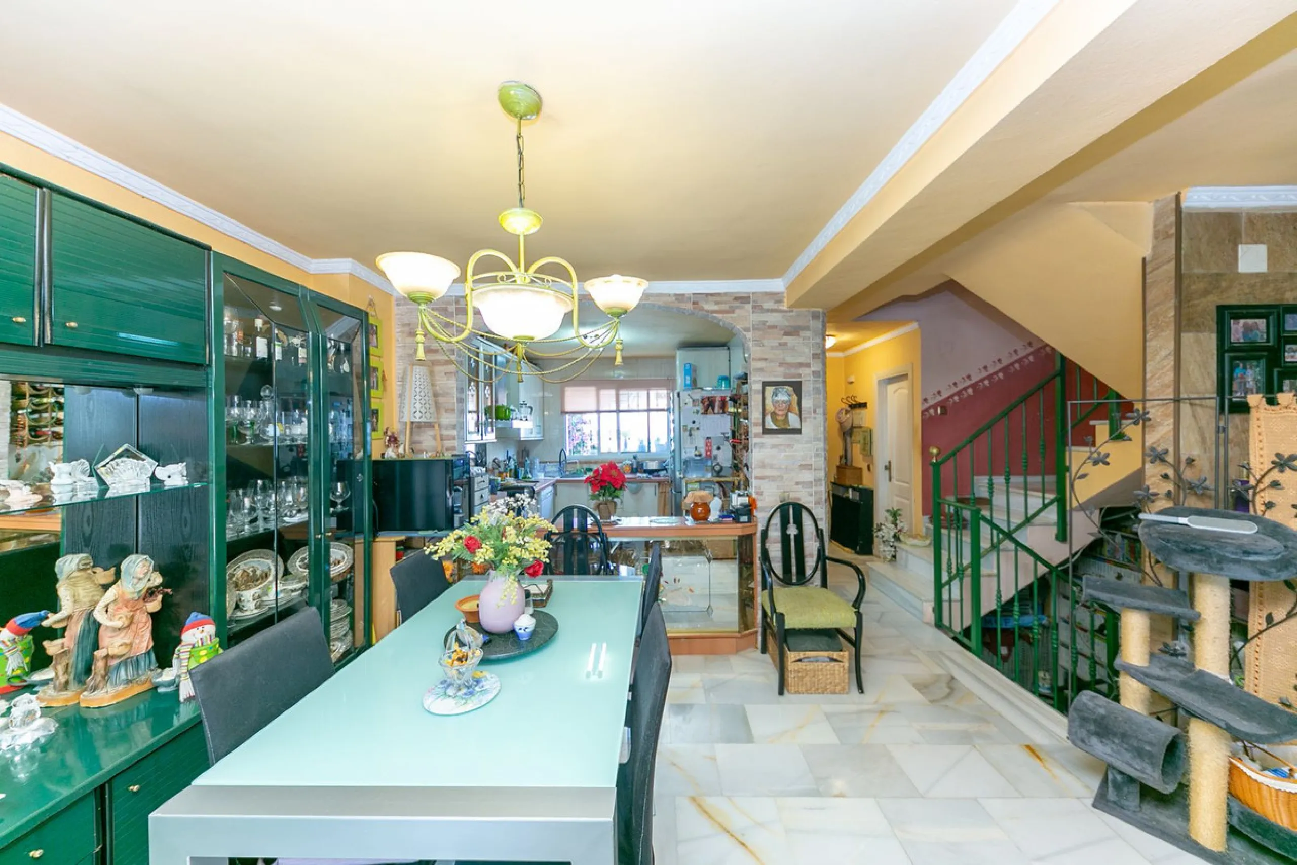 TOWNHOUSE WITH SOUL AND GREAT POTENTIAL IN LA CASITA COLORADA – HACIENDA DE MIJAS