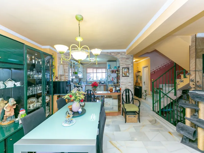 TOWNHOUSE WITH SOUL AND GREAT POTENTIAL IN LA CASITA COLORADA – HACIENDA DE MIJAS