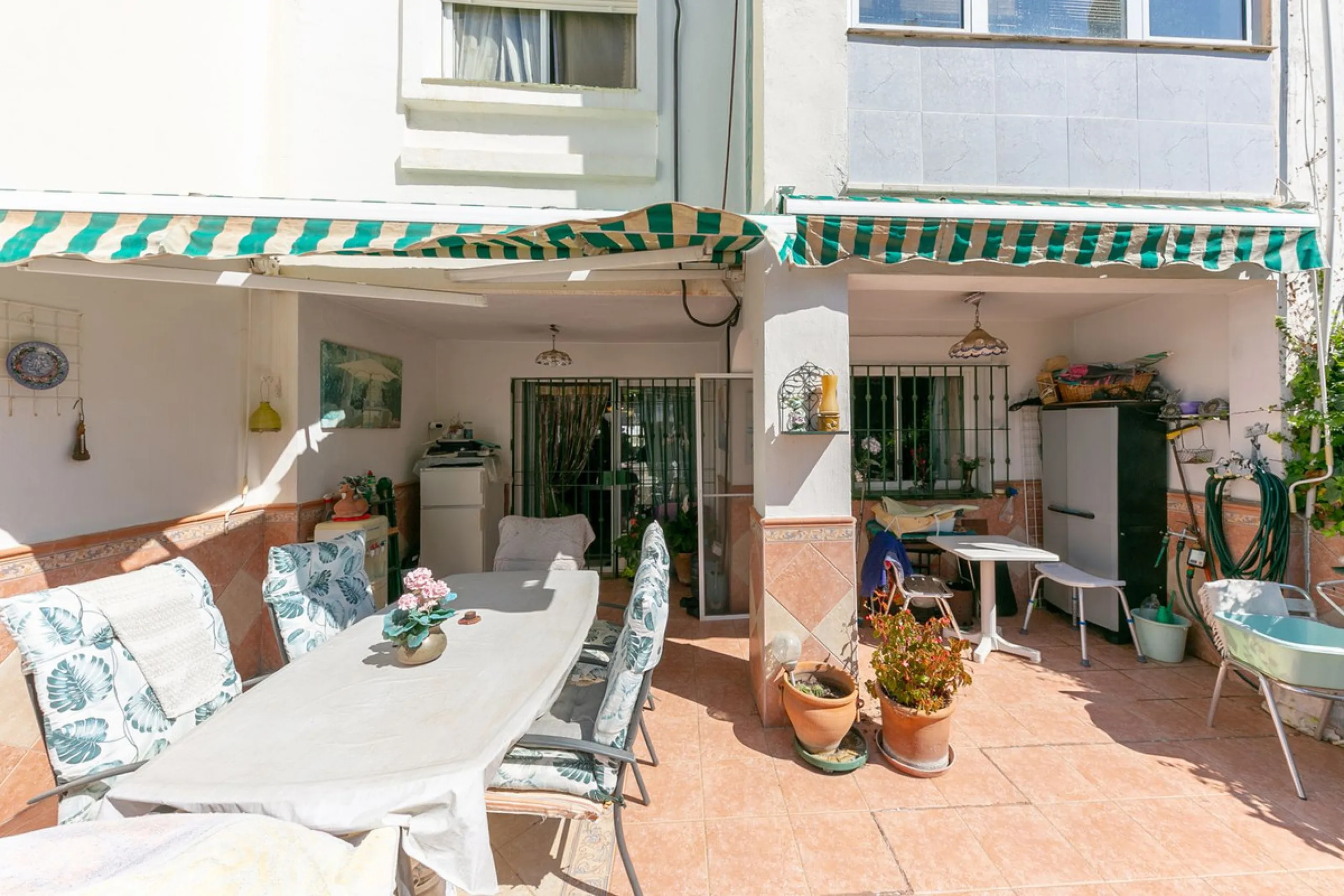 TOWNHOUSE WITH SOUL AND GREAT POTENTIAL IN LA CASITA COLORADA – HACIENDA DE MIJAS