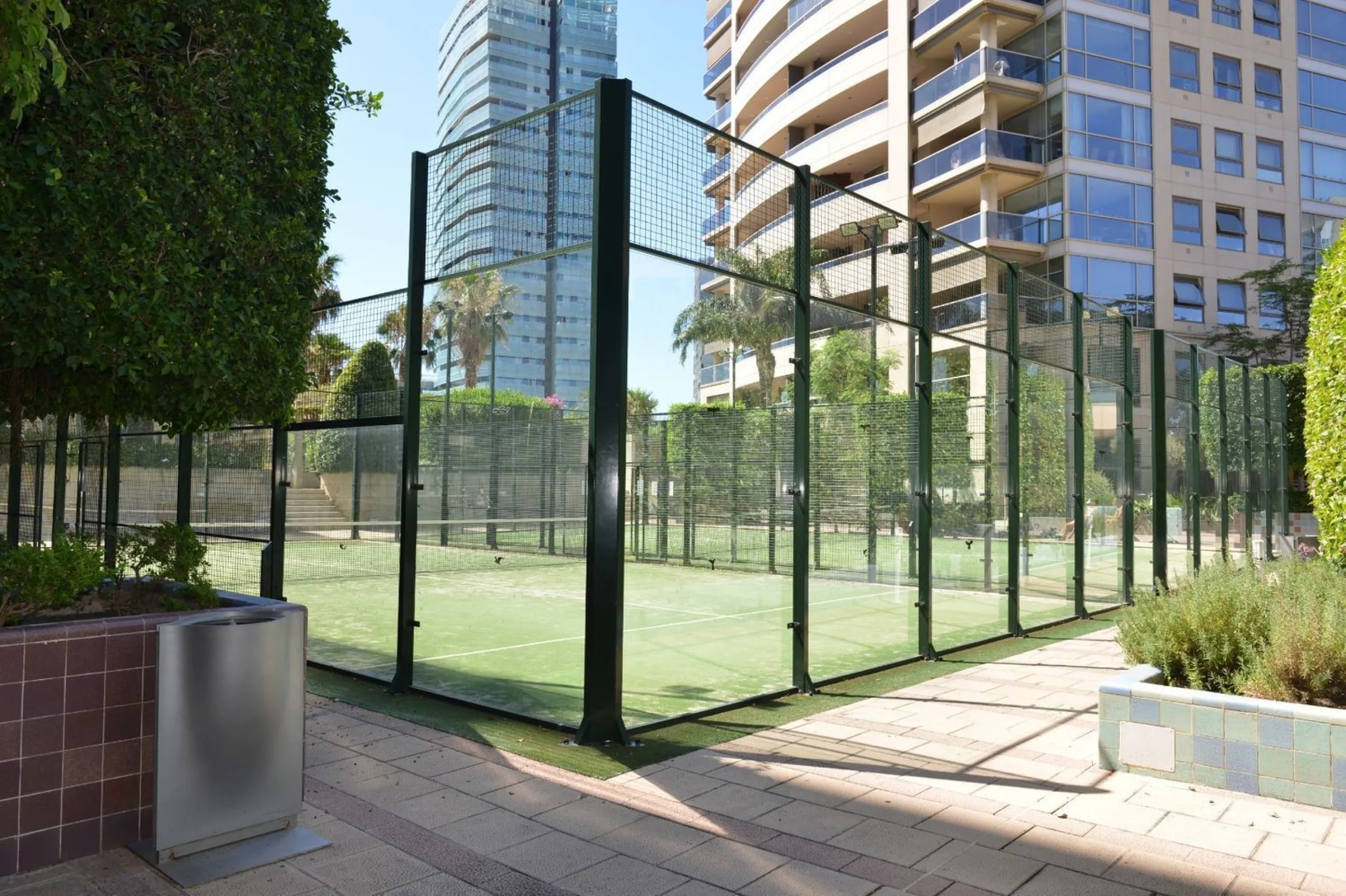 Spacious Apartment with Pool, Padel Courts and Garage in Diagonal Mar, Barcelona