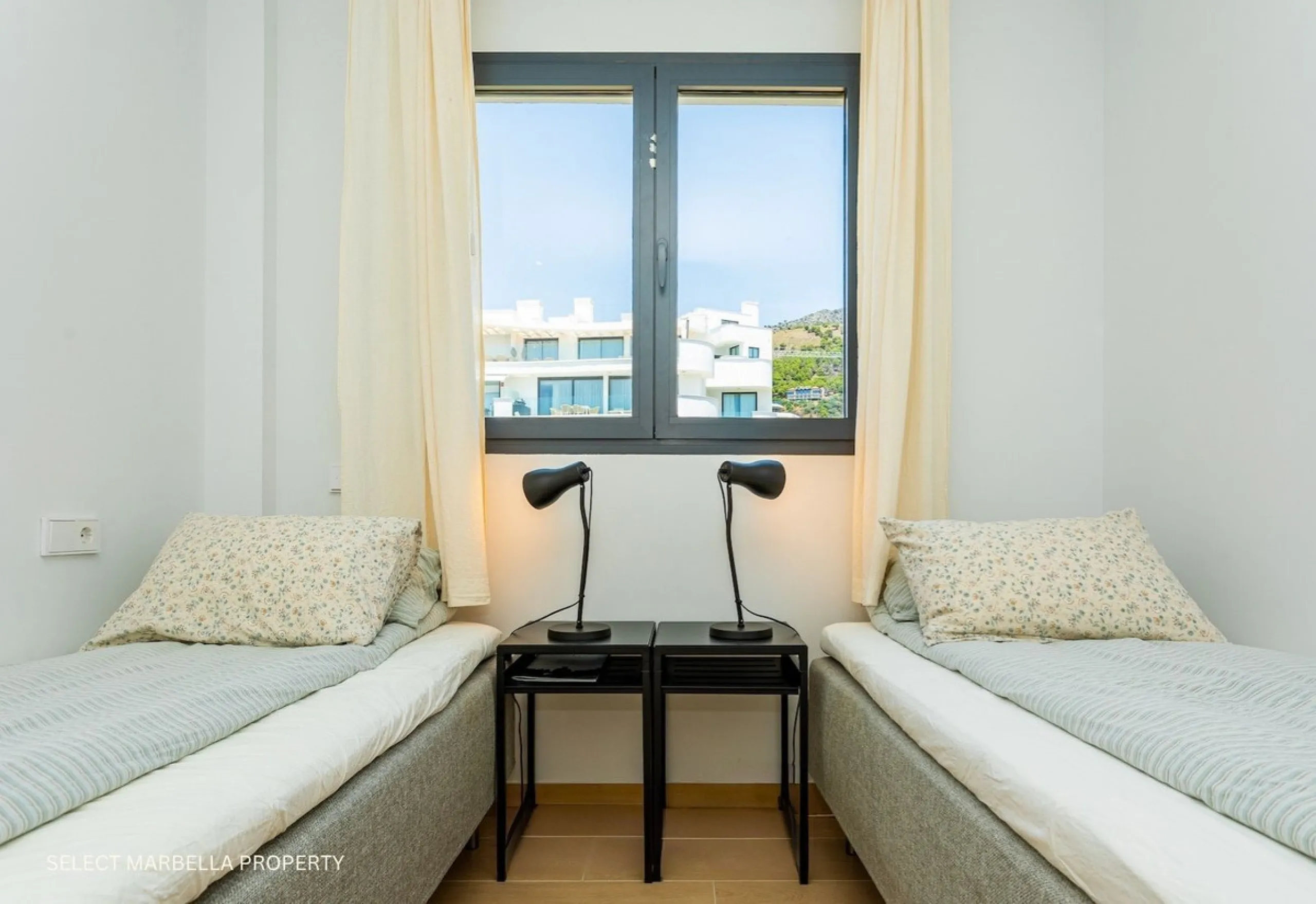 Unique Opportunity! Modern Corner Apartment with 4 Bedrooms, 45 m² Terrace and Stunning Mediterranean Views