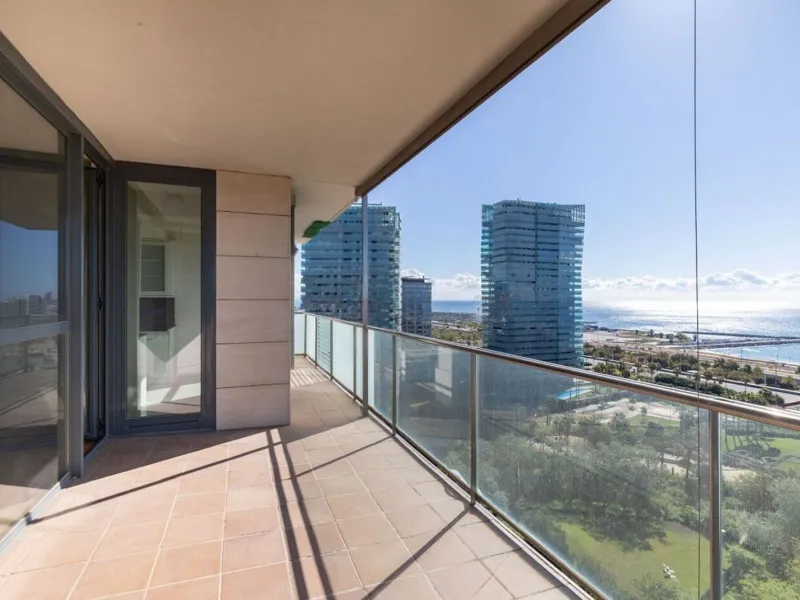 Exclusive panoramic apartment with sea views in Diagonal Mar, Barcelona