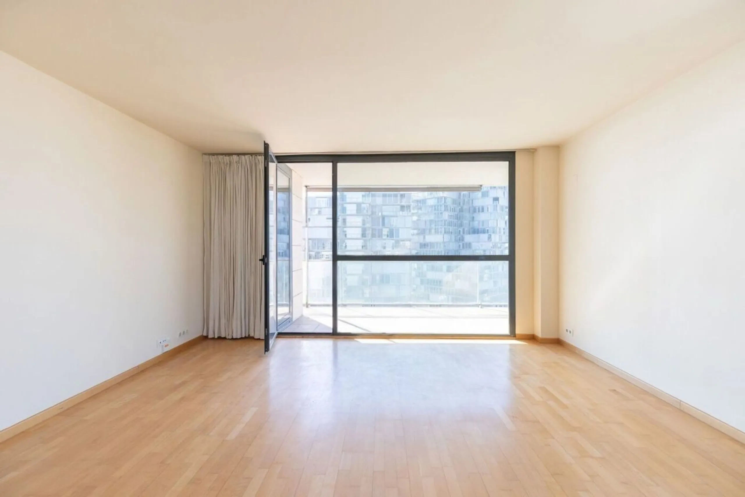 Exclusive panoramic apartment with sea views in Diagonal Mar, Barcelona