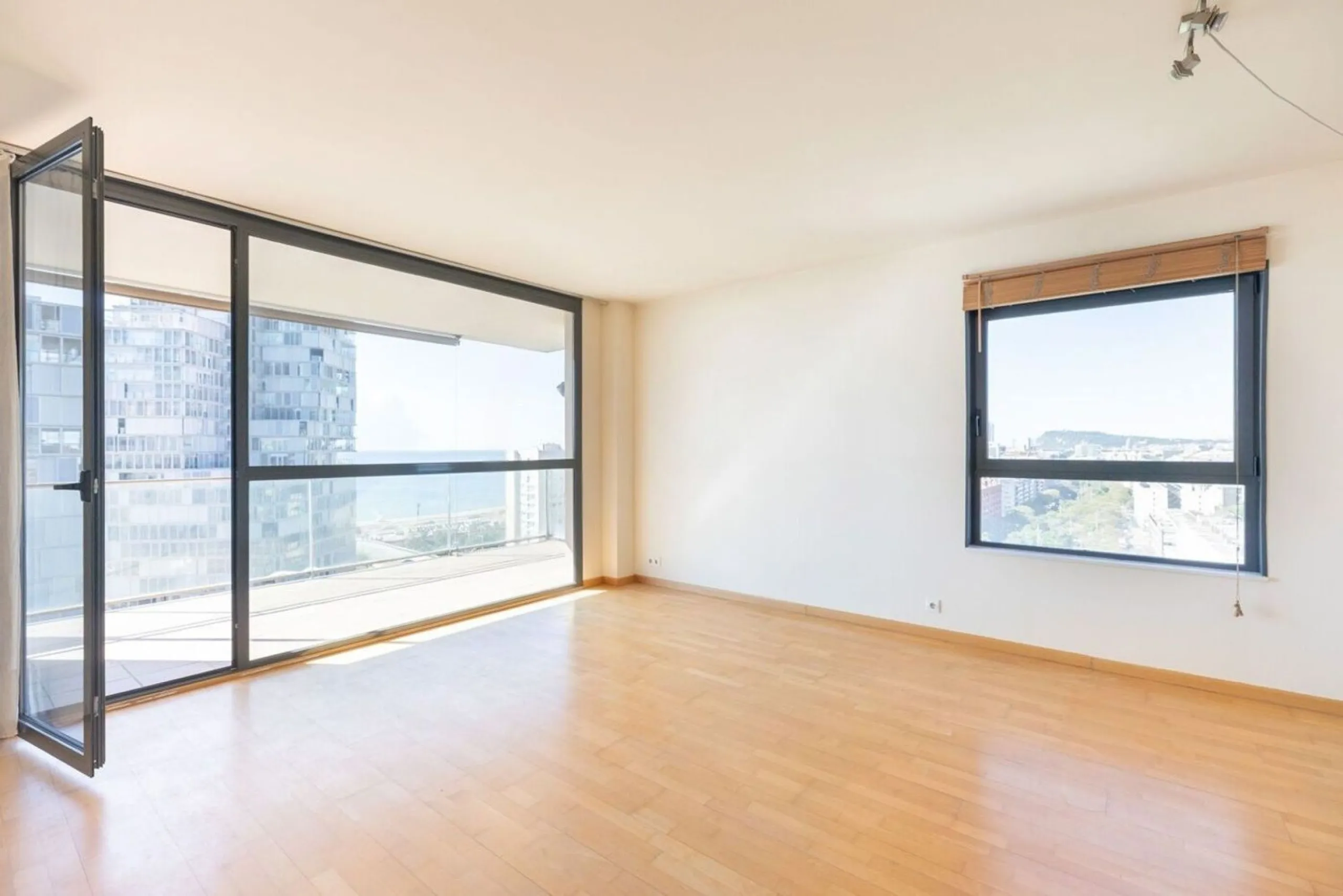 Exclusive panoramic apartment with sea views in Diagonal Mar, Barcelona