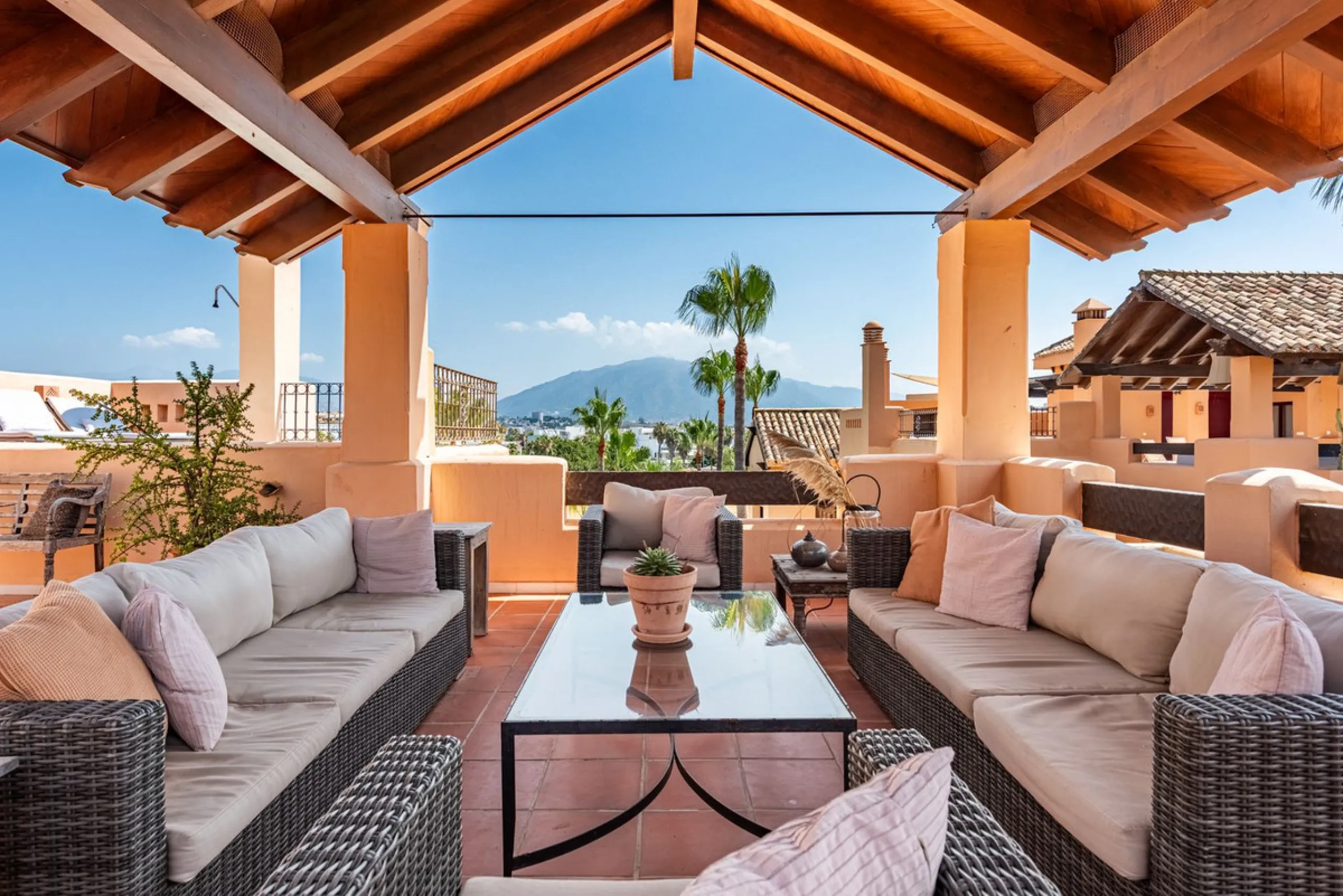 Beachfront Penthouse for Sale in Bahía Alcántara, San Pedro