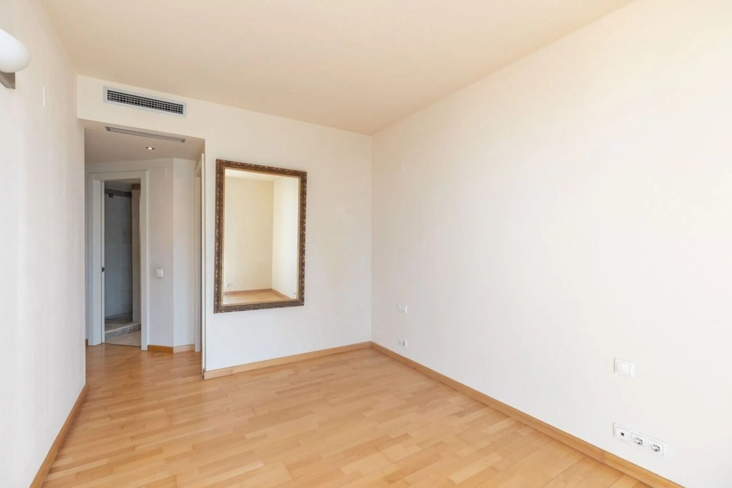Exclusive panoramic apartment with sea views in Diagonal Mar, Barcelona