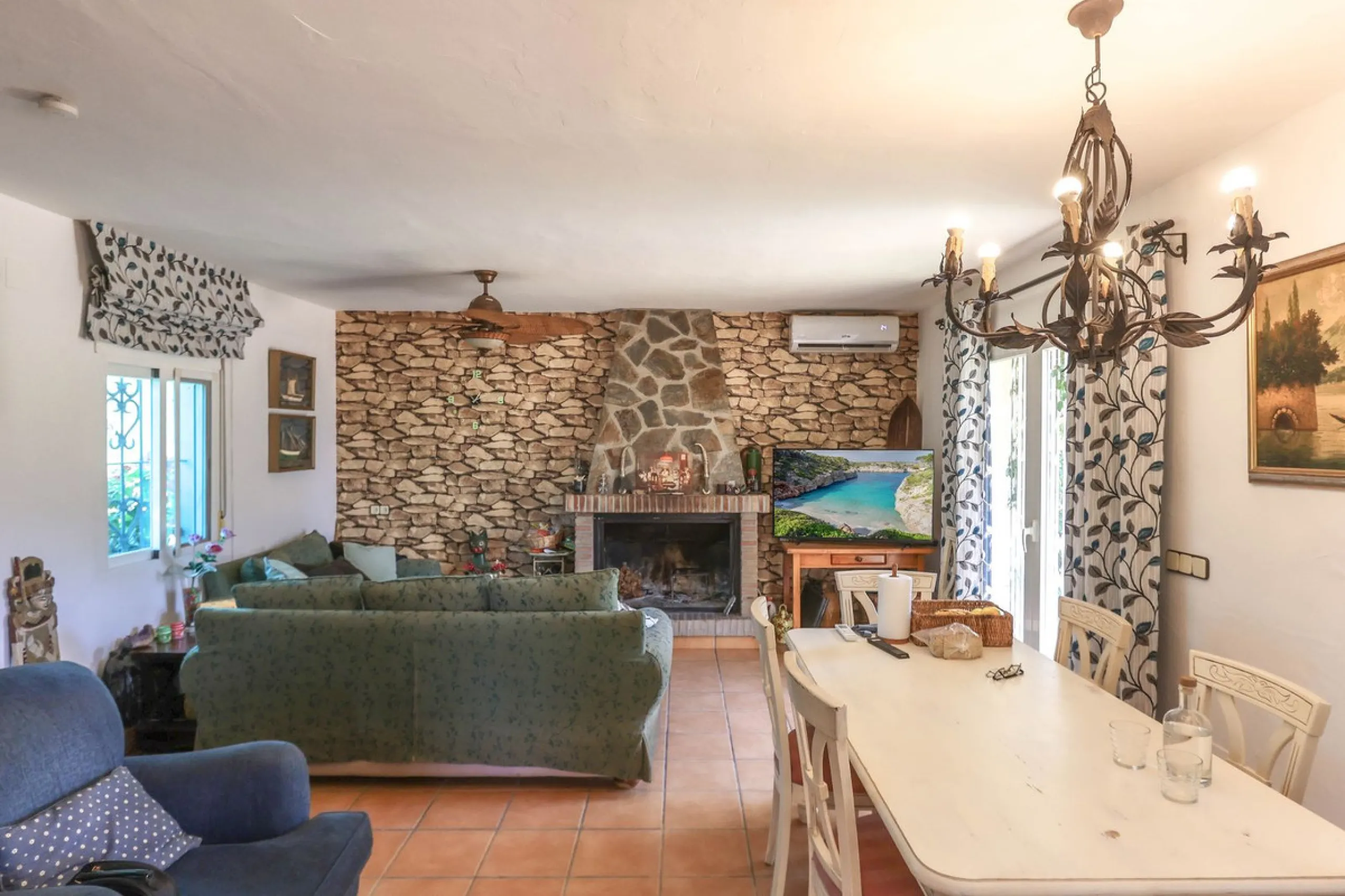 Avocado & Dragon Fruit Farm – Your Own Mountain Retreat