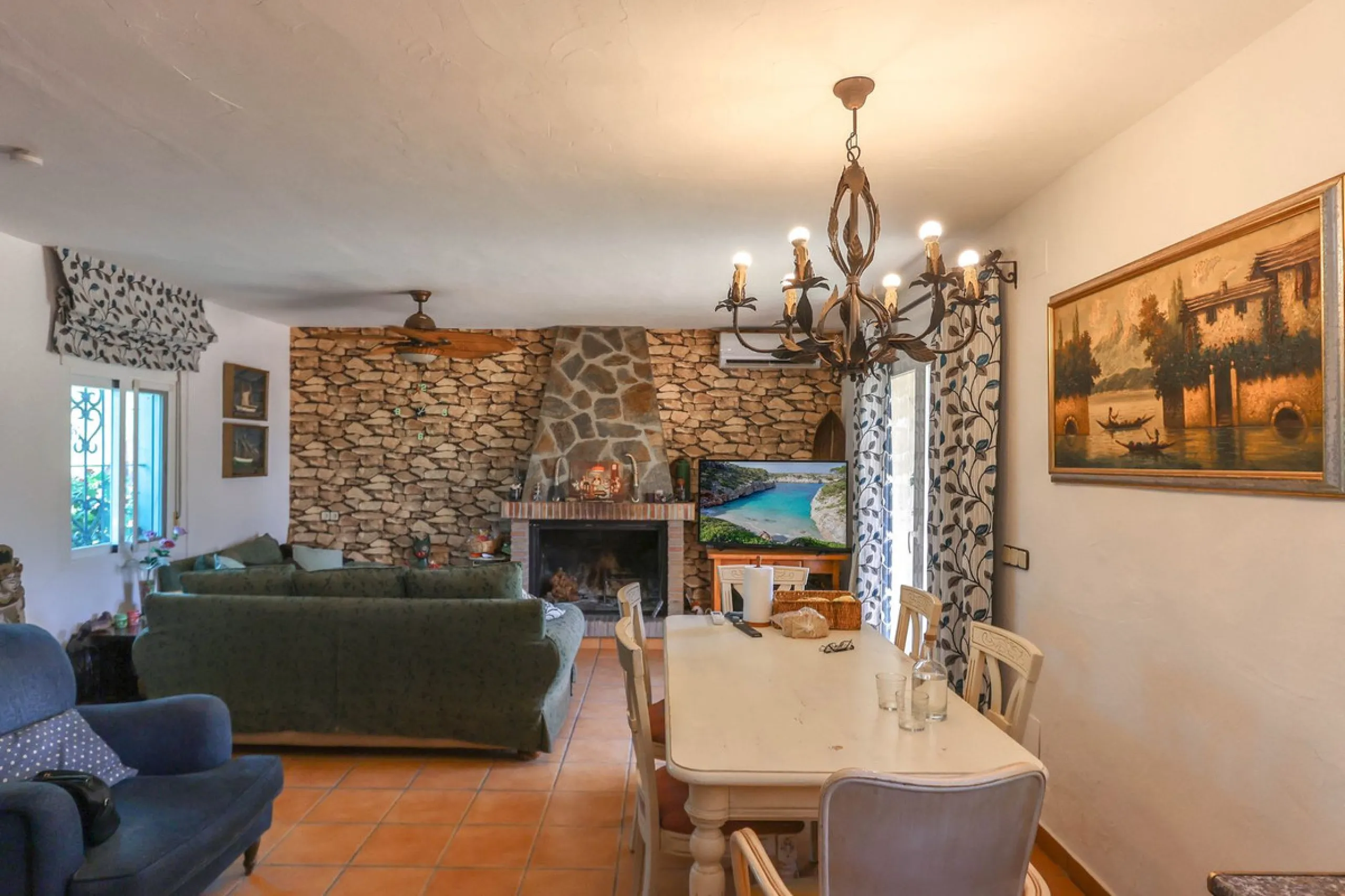 Avocado & Dragon Fruit Farm – Your Own Mountain Retreat
