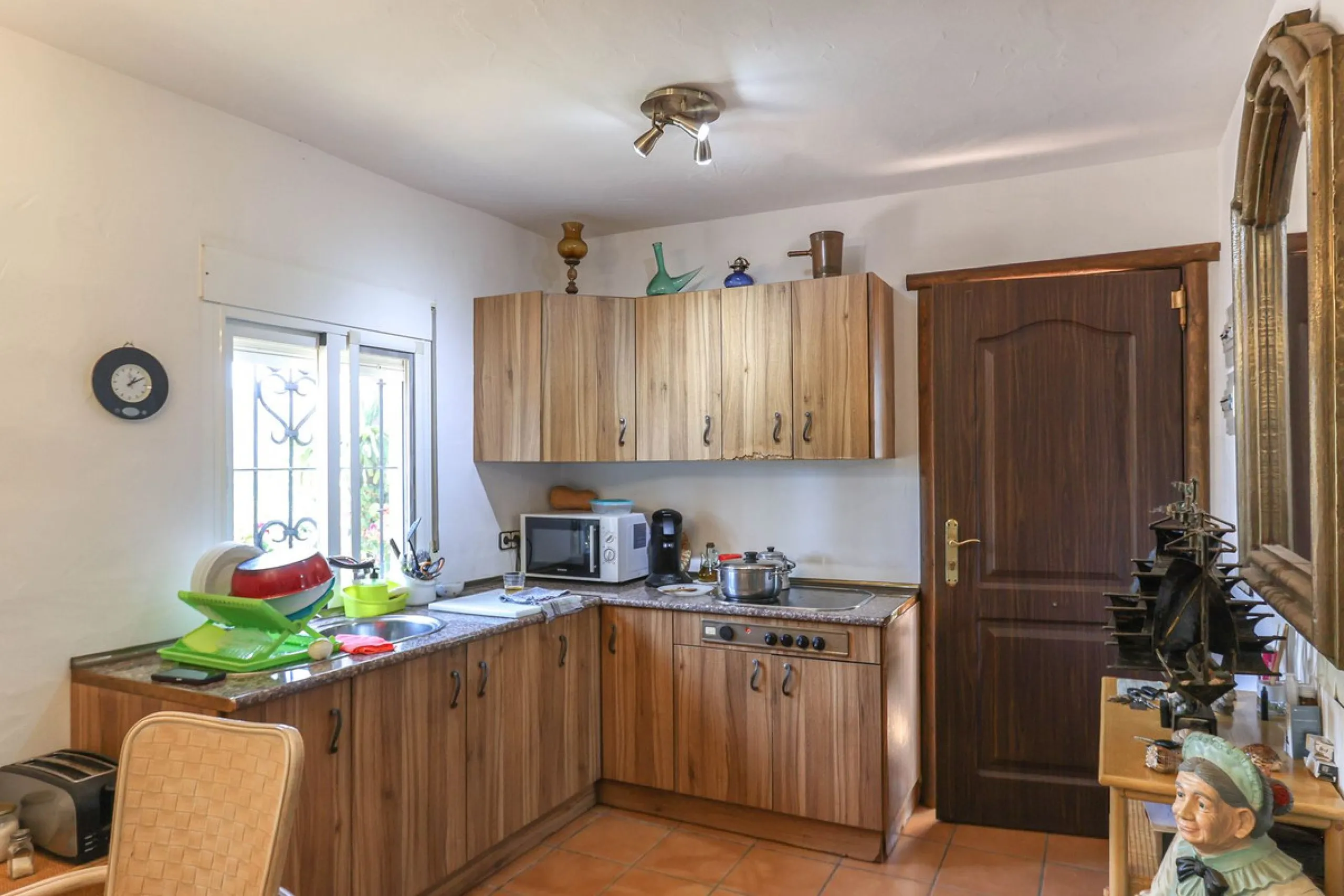 Avocado & Dragon Fruit Farm – Your Own Mountain Retreat