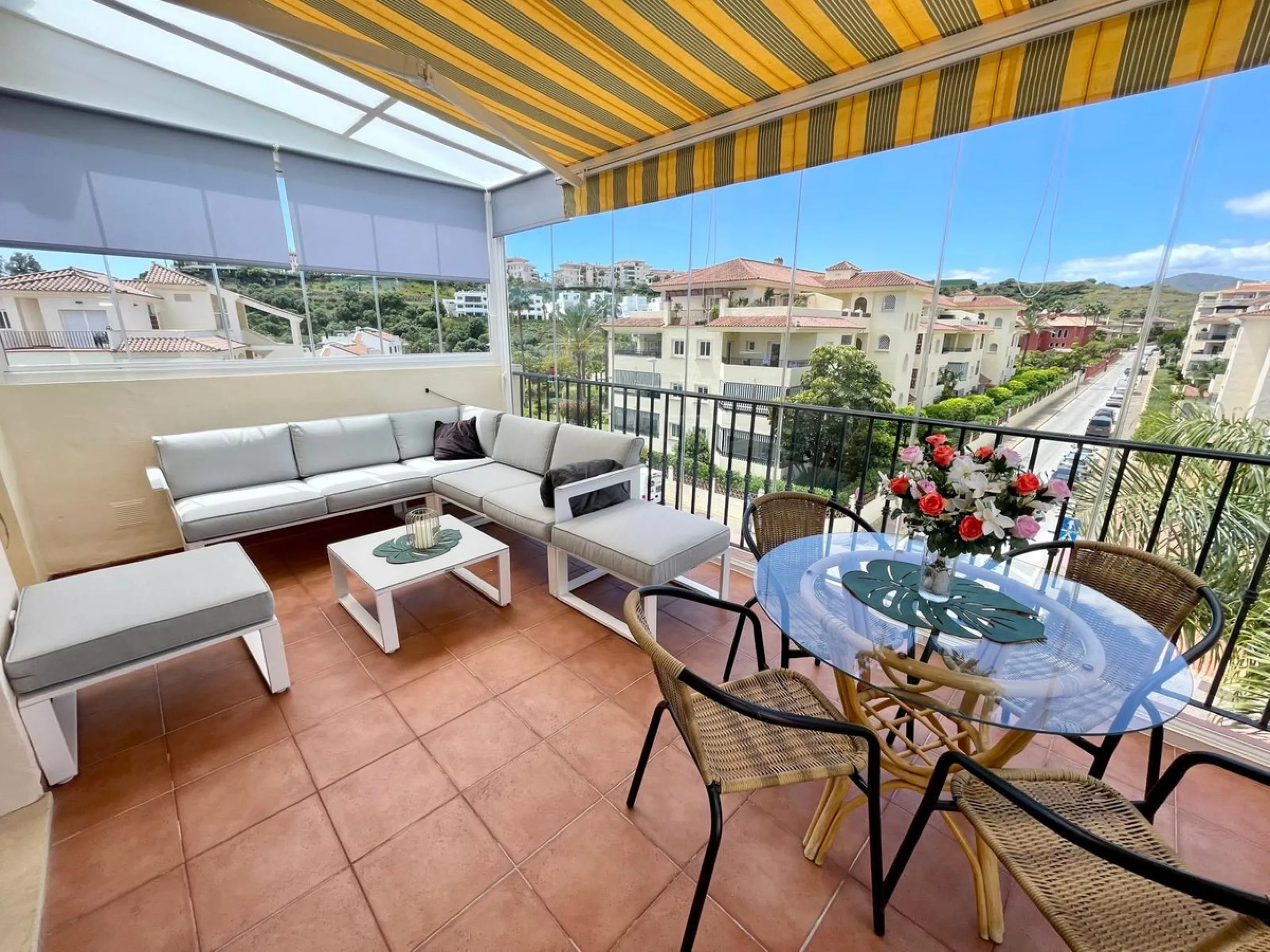 Apartment - Penthouse в продаже в Mijas, Málaga. В доме 3 спален и 2 ванных комнат. Площадь дома 112 м²