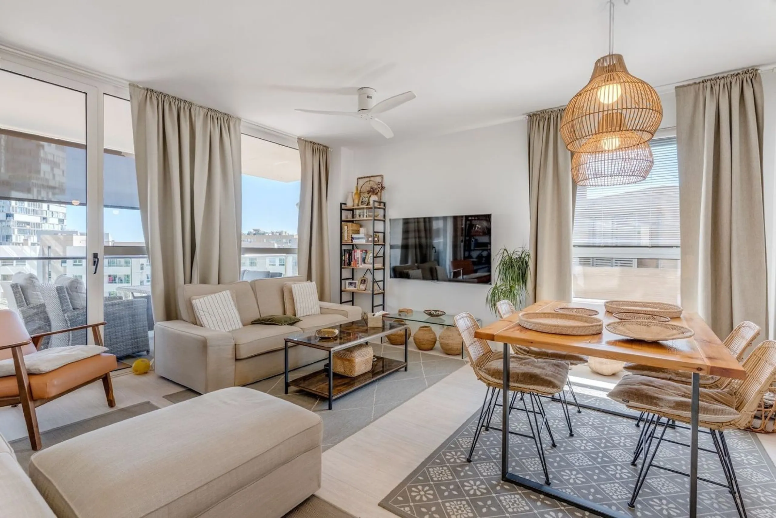 Exclusive bright apartment with sea views in Diagonal Mar, Barcelona