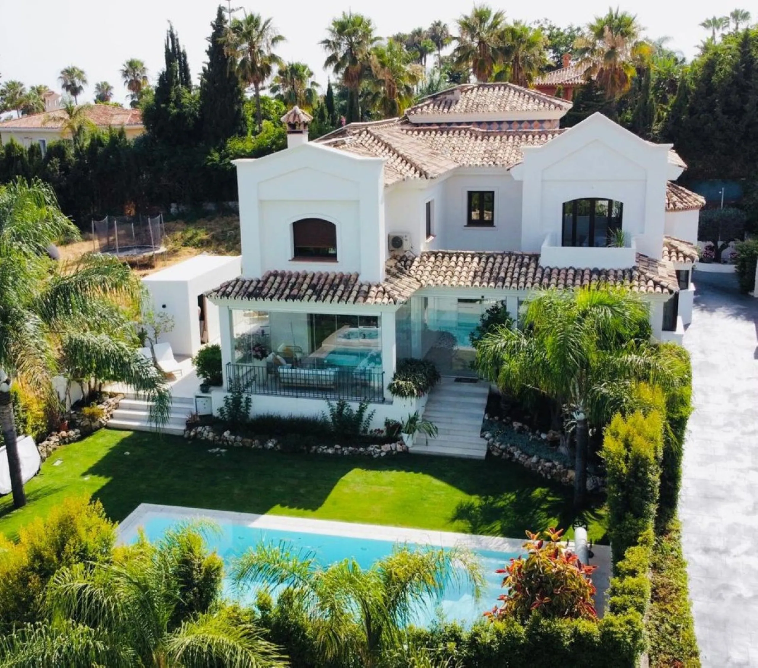 Recently Refurbished Villa from Scratch with Heated Pool and Sea Views in Ultra Central Marbella Location.