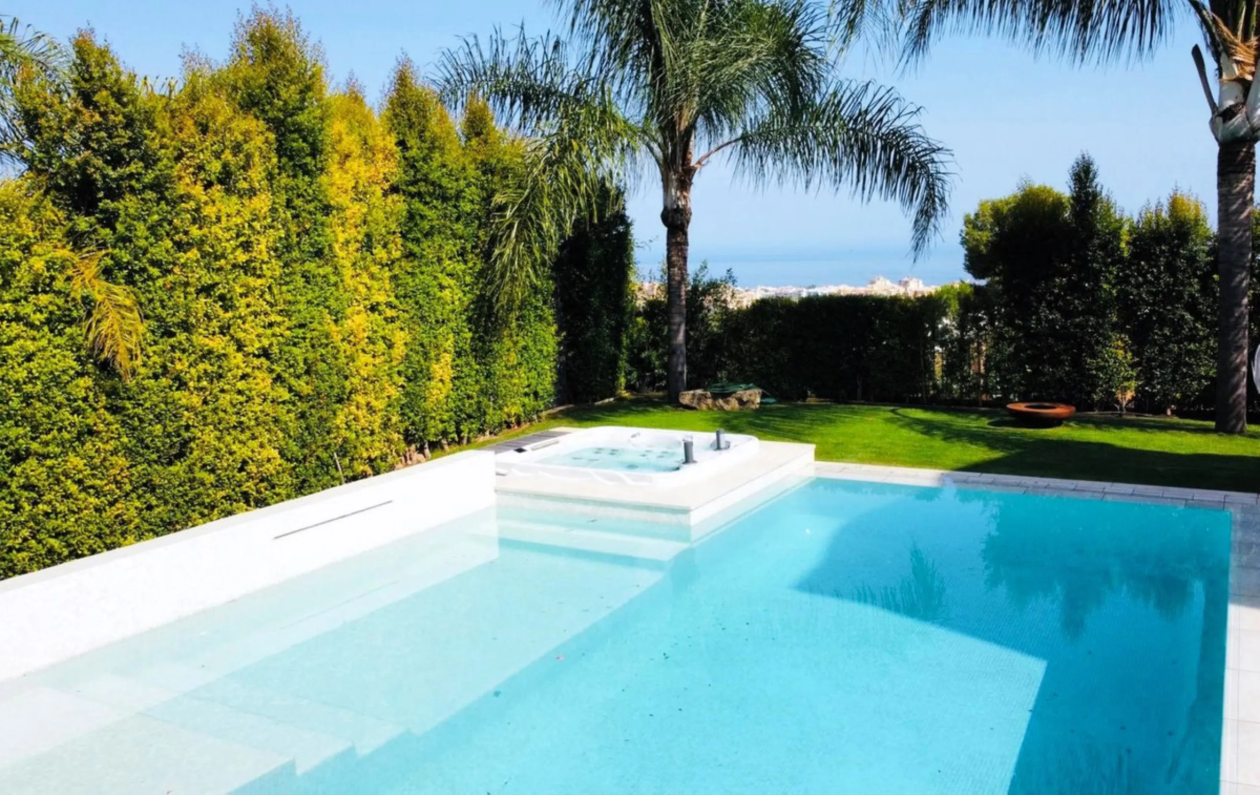 Recently Refurbished Villa from Scratch with Heated Pool and Sea Views in Ultra Central Marbella Location.