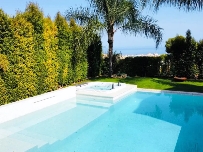 Recently Refurbished Villa from Scratch with Heated Pool and Sea Views in Ultra Central Marbella Location.