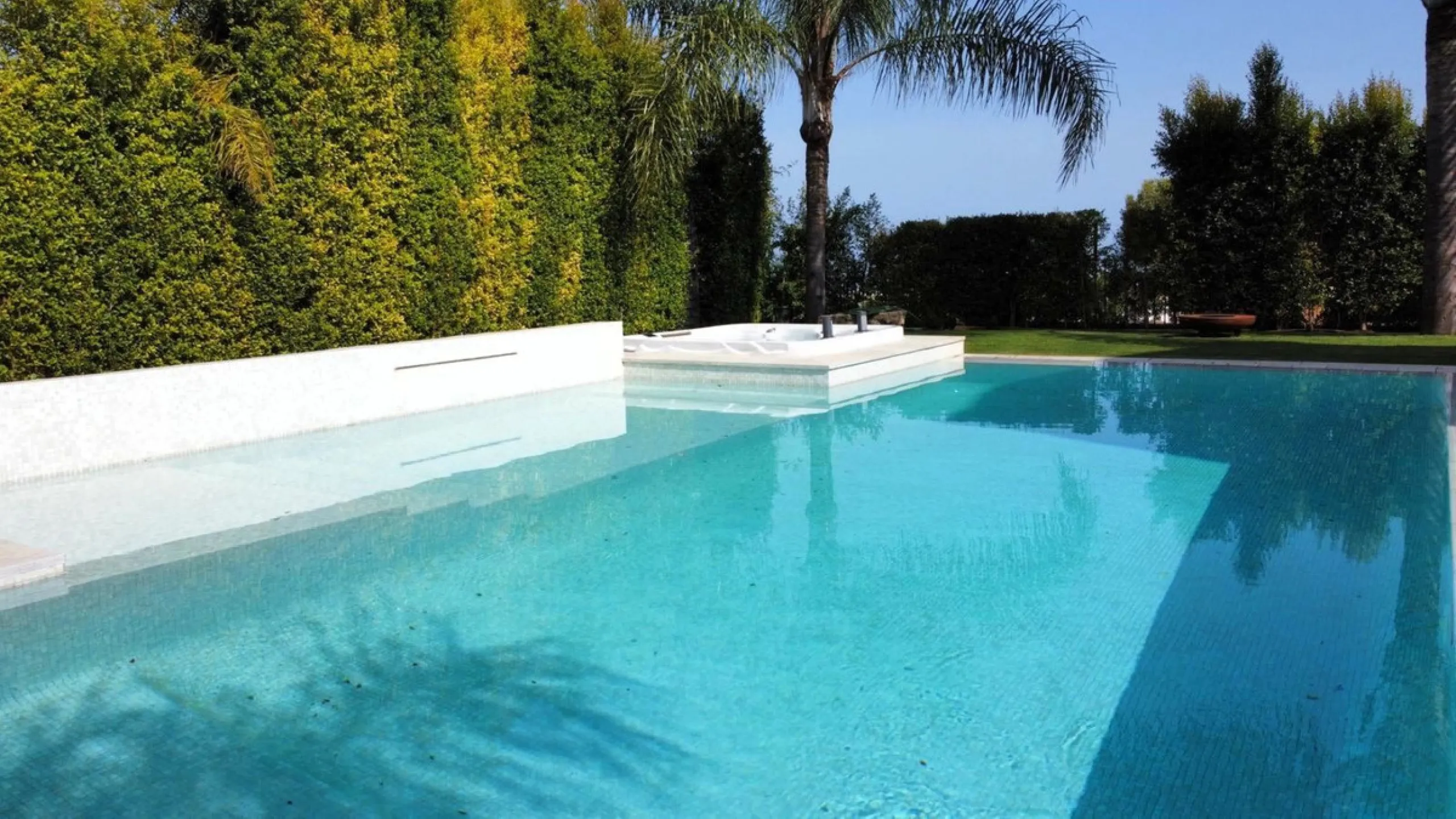 Recently Refurbished Villa from Scratch with Heated Pool and Sea Views in Ultra Central Marbella Location.