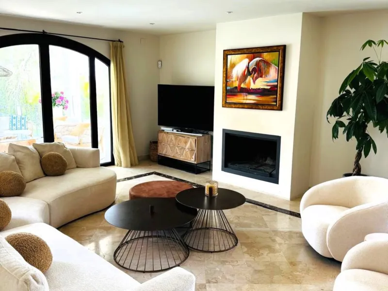 Recently Refurbished Villa from Scratch with Heated Pool and Sea Views in Ultra Central Marbella Location.