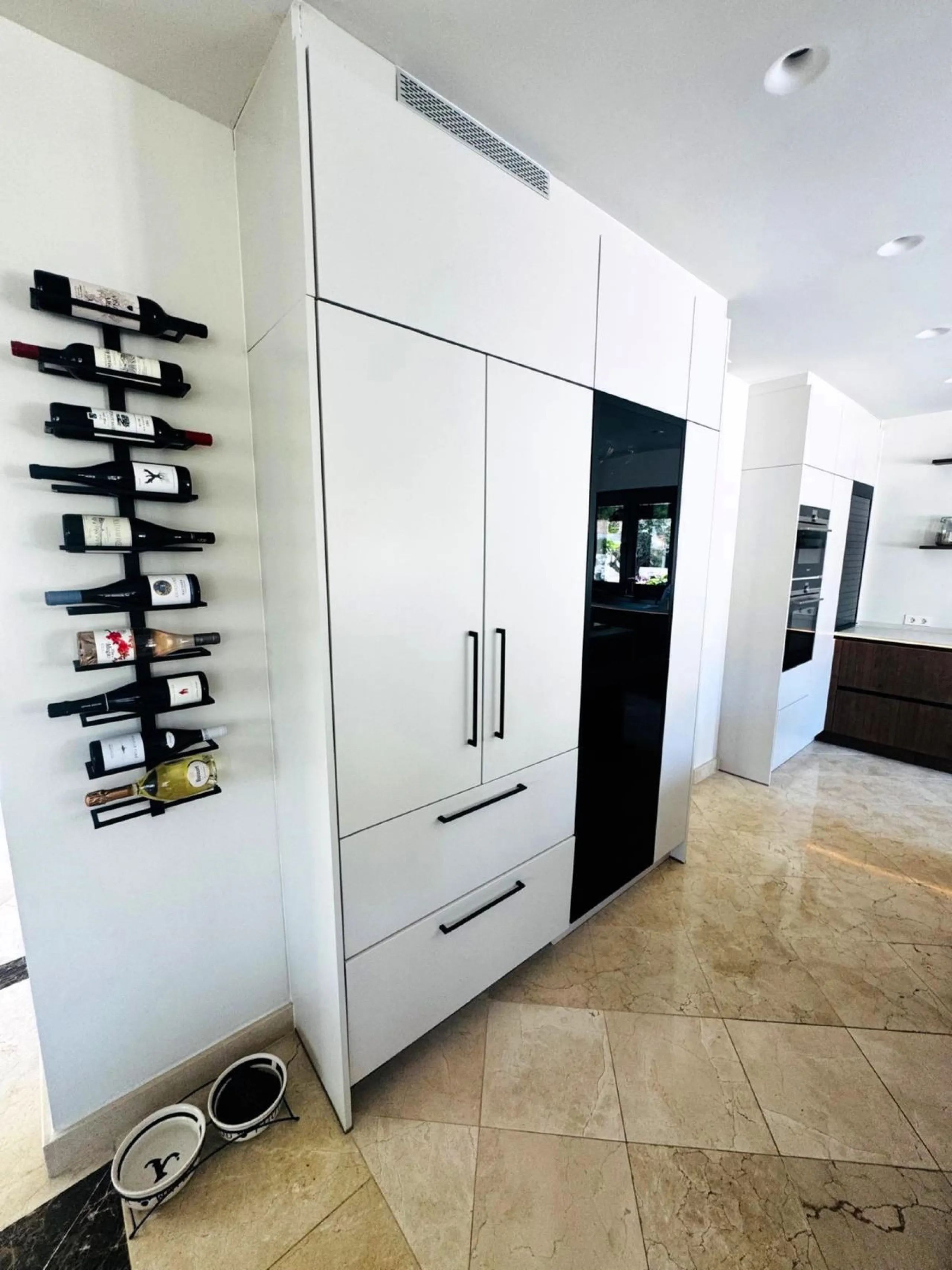 Recently Refurbished Villa from Scratch with Heated Pool and Sea Views in Ultra Central Marbella Location.