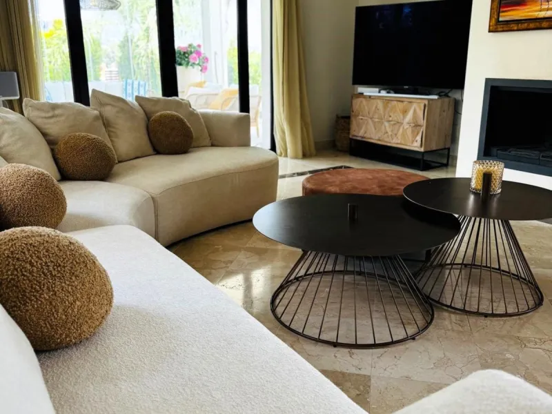 Recently Refurbished Villa from Scratch with Heated Pool and Sea Views in Ultra Central Marbella Location.