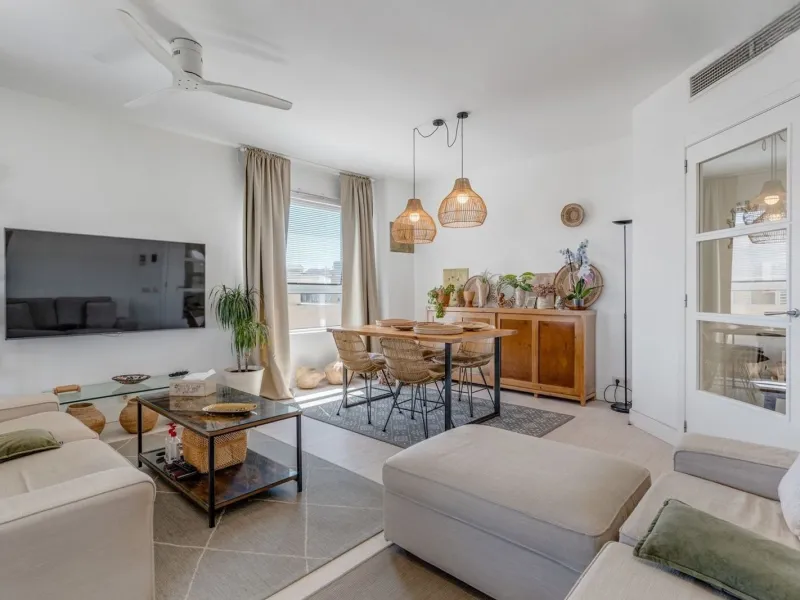 Exclusive bright apartment with sea views in Diagonal Mar, Barcelona