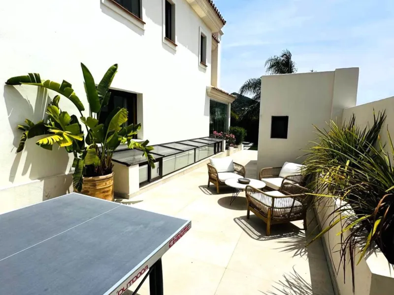 Recently Refurbished Villa from Scratch with Heated Pool and Sea Views in Ultra Central Marbella Location.