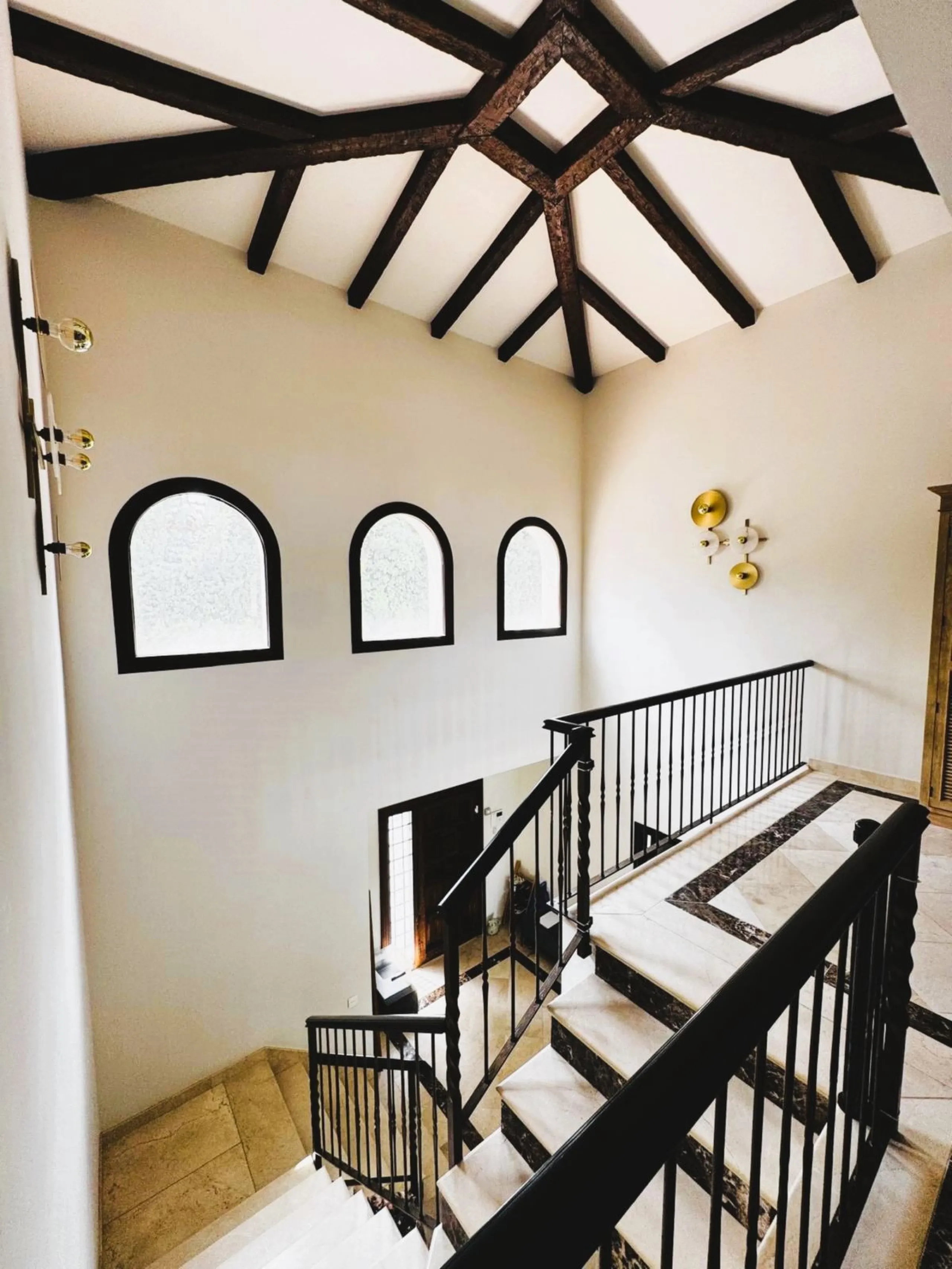 Recently Refurbished Villa from Scratch with Heated Pool and Sea Views in Ultra Central Marbella Location.